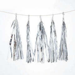 7.5ft Long Metallic Silver Foil Tassels Fringe Garland, Tinsel Streamer Party Backdrop Decorations
