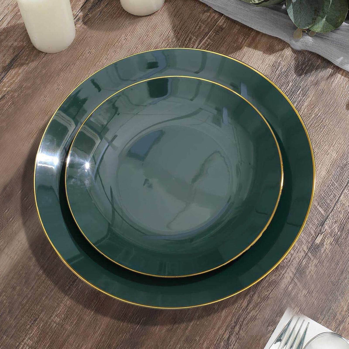 10-Pack Plastic 8" Round Dessert Plates in Hunter Emerald Green with Gold Rim - Glossy Disposable Appetizer Salad Plates