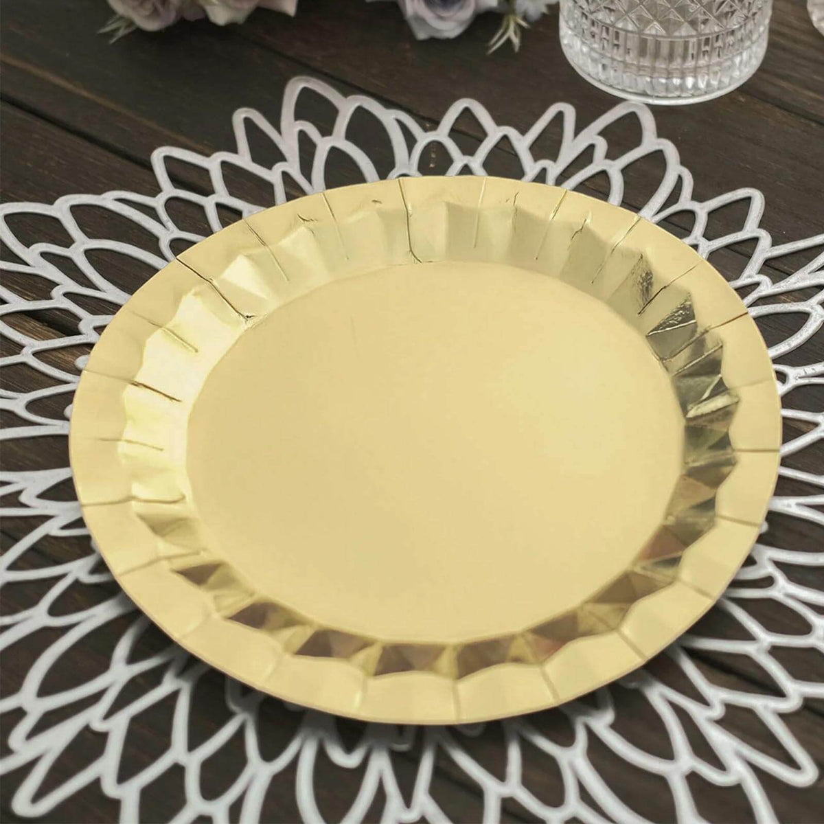 25-Pack Paper 9" Round Dinner Plates in Metallic Gold with Geometric Prism Rim - Disposable 400GSM Party Plates for Banquets & Celebrations