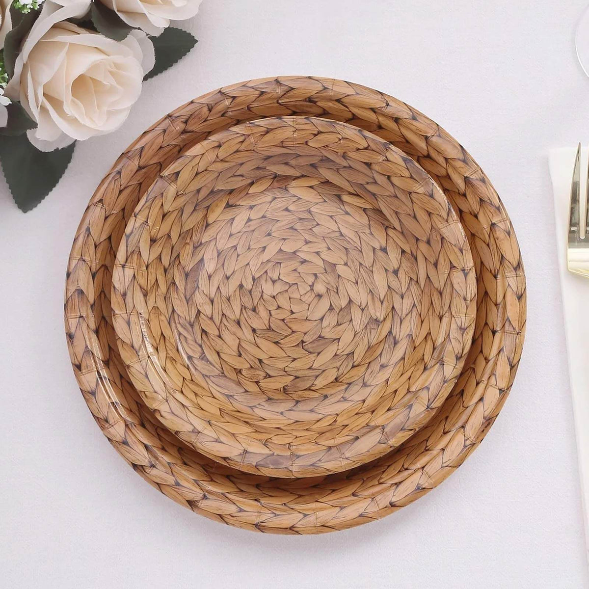 25-Pack Paper 7" Round Dessert Plates in Natural with Woven Rattan Print - Rustic Farmhouse Disposable 300GSM Appetizer Salad Plates for Indoor & Outdoor Gatherings
