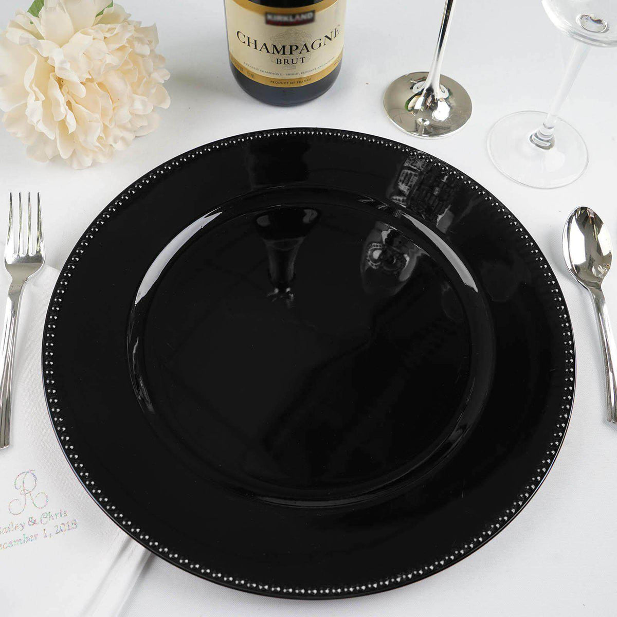 6-Pack Acrylic Round Charger Plates 13" in Black with Beaded Rim, Dinner Charger Event Tabletop Decor