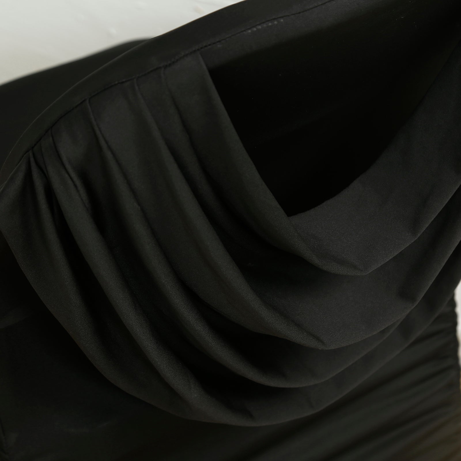 Spandex Folding Chair Cover Black with Ruched Swag Back and Foot Pockets – Fitted Stretch Slipcover