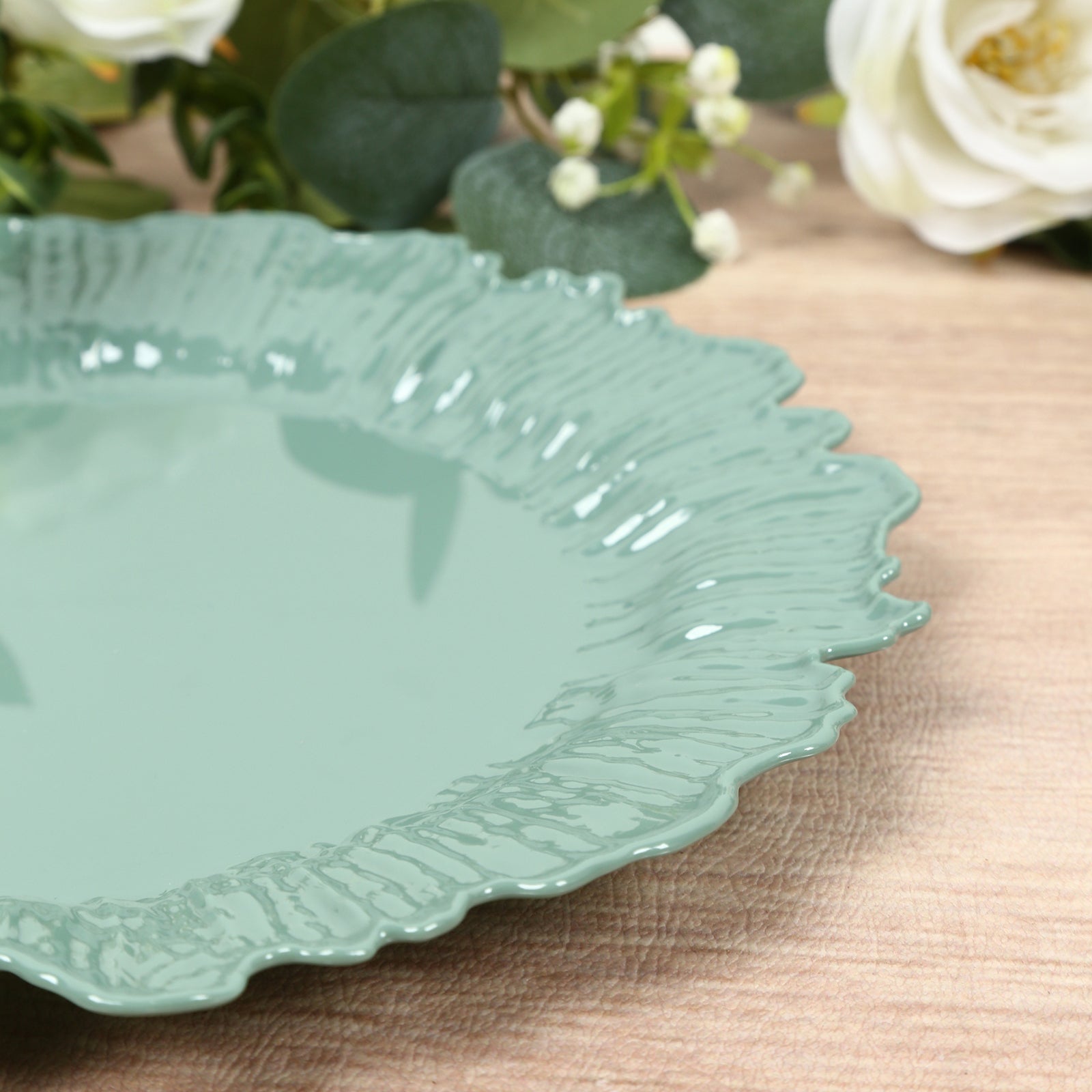 20-Pack 10" Plastic Dinner Plates – Dusty Sage Green Reef Design Party Plates – Elegant Disposable Tableware