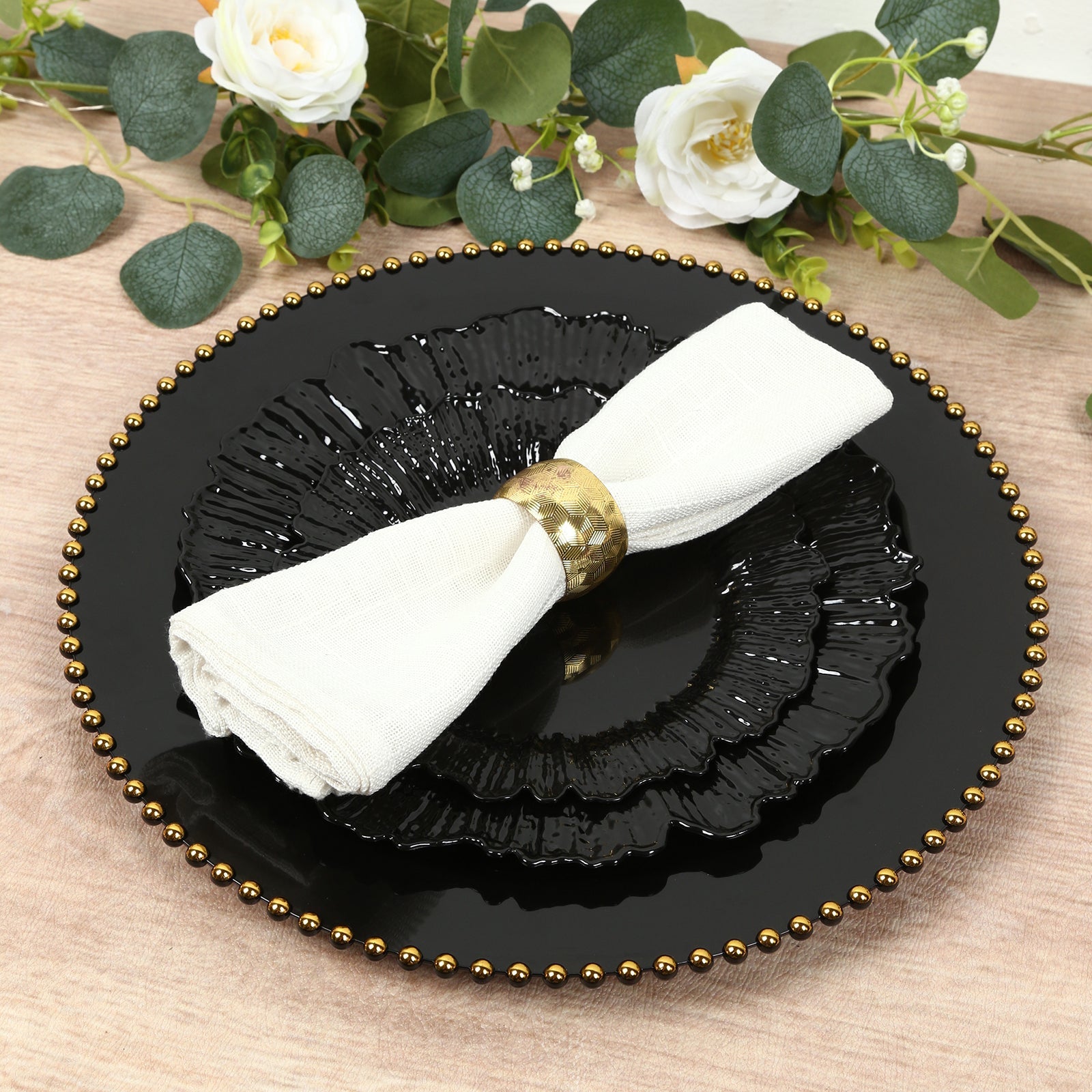 20-Pack 10" Plastic Dinner Plates – Black Reef Design Party Plates – Elegant Disposable Tableware