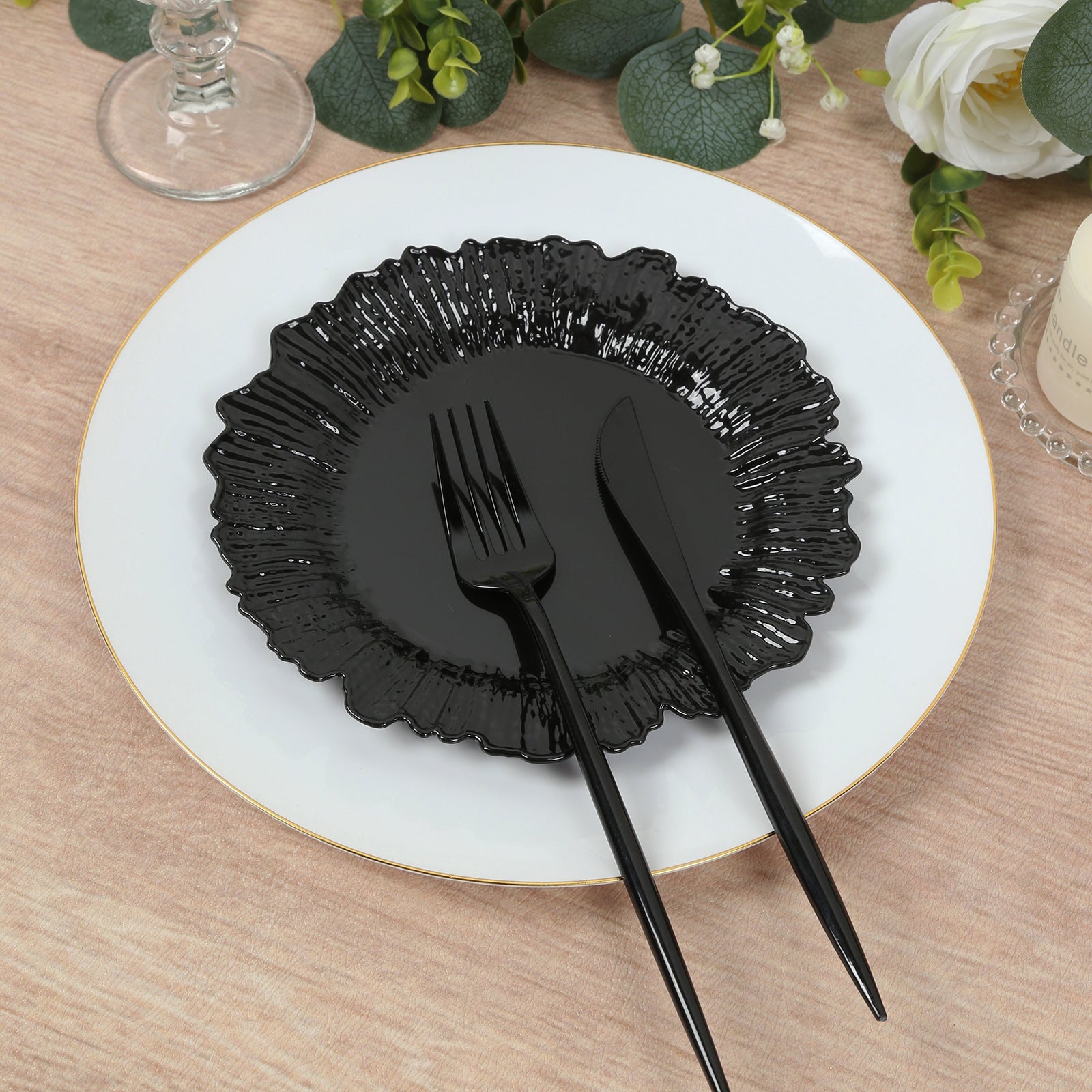 20-Pack 7" Plastic Dessert Plates – Black Reef Design Appetizer Salad Party Plates – Elegant Disposable Tableware