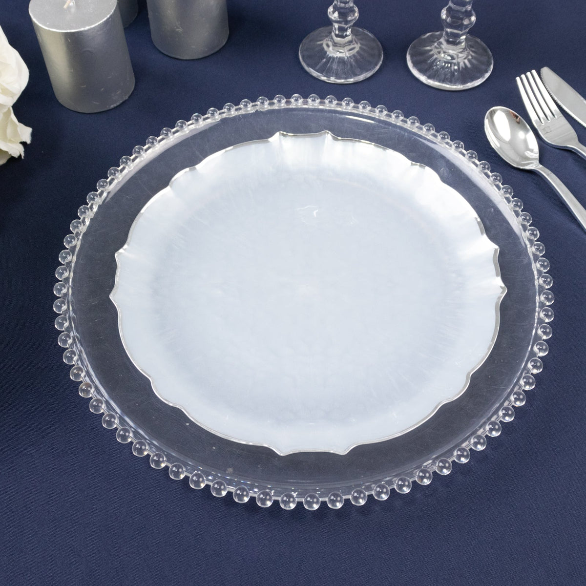 10-Pack Plastic 10" Round Dinner Plates in Pearl White Sunflower with Silver Scalloped Rim - Disposable Party Plates for Classy Events & Banquets