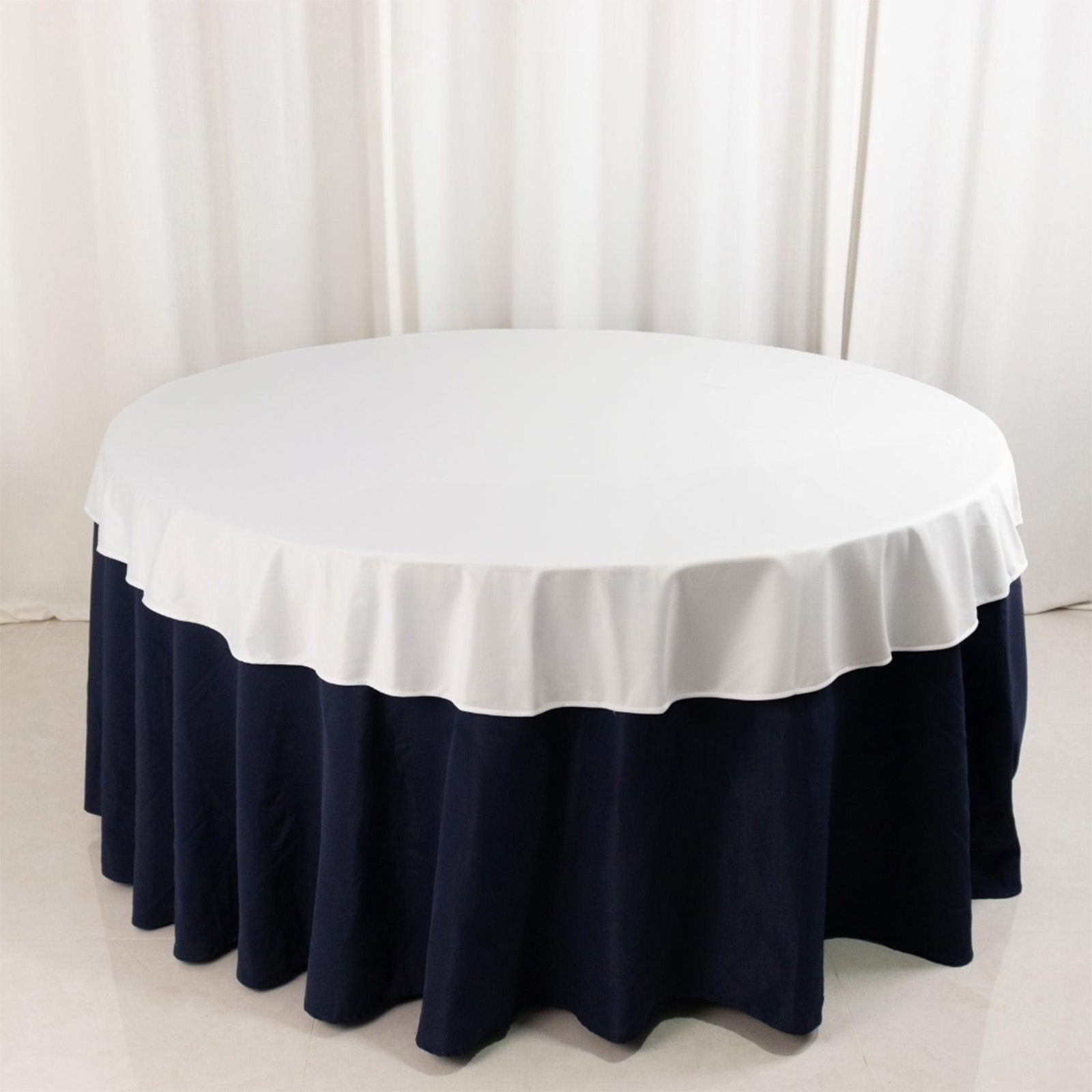 Scuba Round 70" Tablecloth White - Wrinkle Free & Stain Resistant Table Cover for Weddings and Banquets