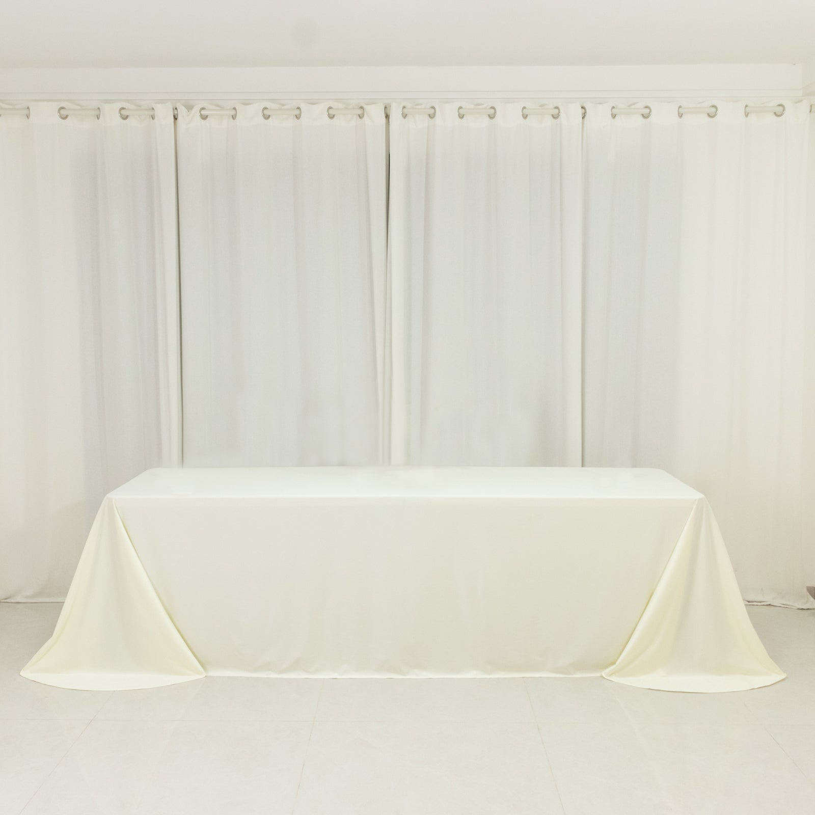 Scuba Rectangular 90"x156" Tablecloth Ivory with Rounded Corners – Seamless, Wrinkle Free & Stain Resistant Table Cover