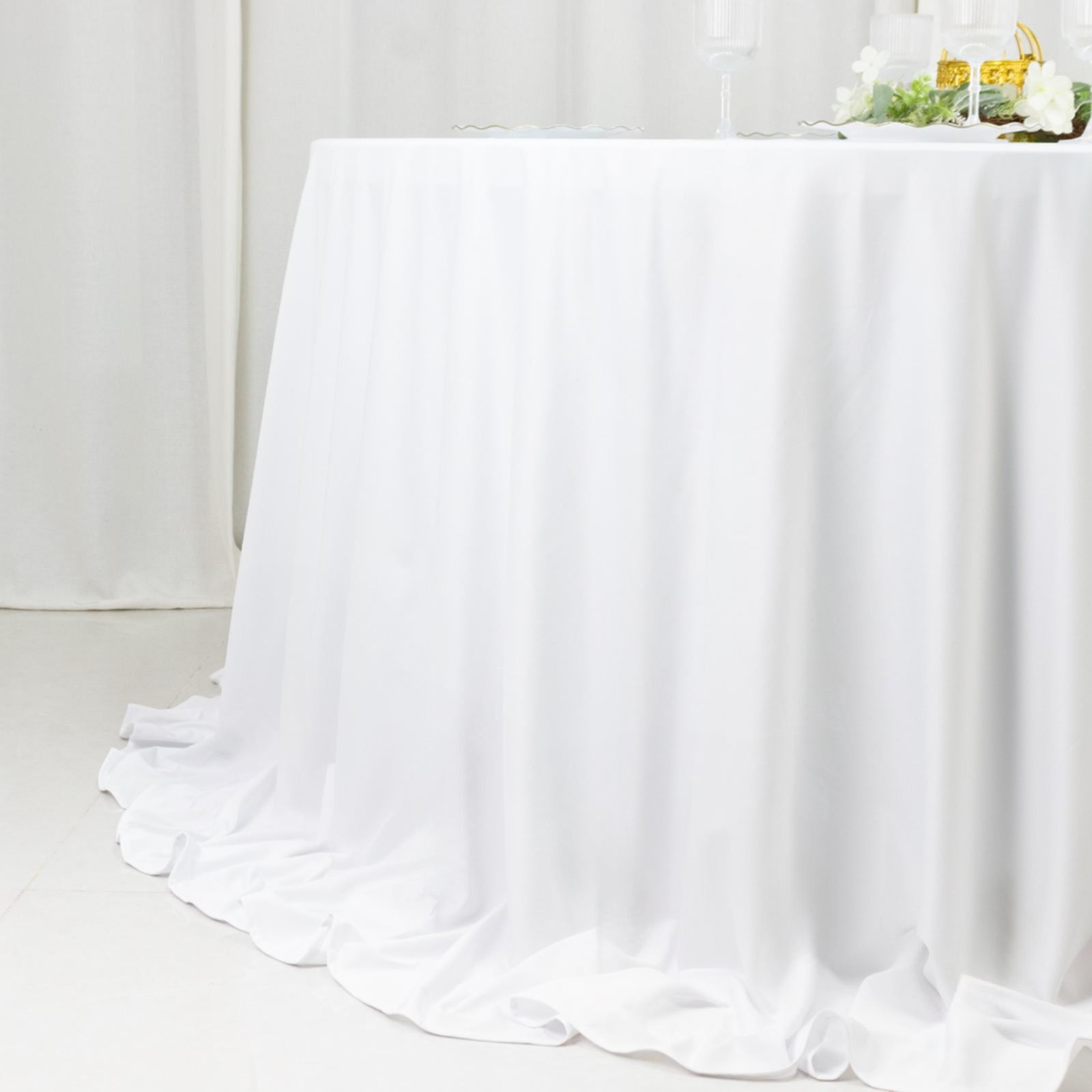 Fire Retardant Scuba Tablecloth – 132" Round White, Wrinkle Free, Stain Resistant, Seamless Polyester Cover