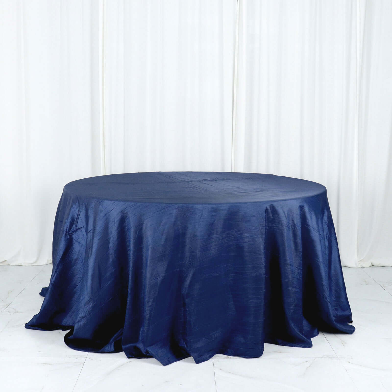Taffeta 132" Round Tablecloth Navy Blue - Seamless Accordion Crinkle Table Cover