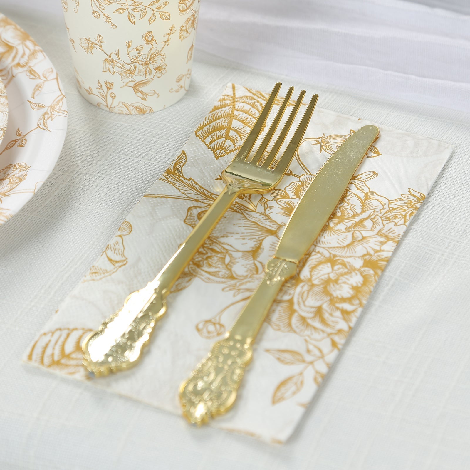 50-Pack Paper Dinner Napkins White with Gold French Toile Floral Pattern 2-Ply - Stylish Disposable Napkins for Events