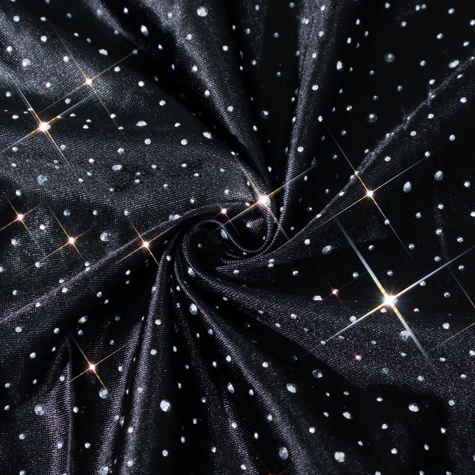 Scuba Round Tablecloth 132″ Black with Rhinestone Accents – Seamless, Wrinkle-Free, Stain-Resistant Event Linen