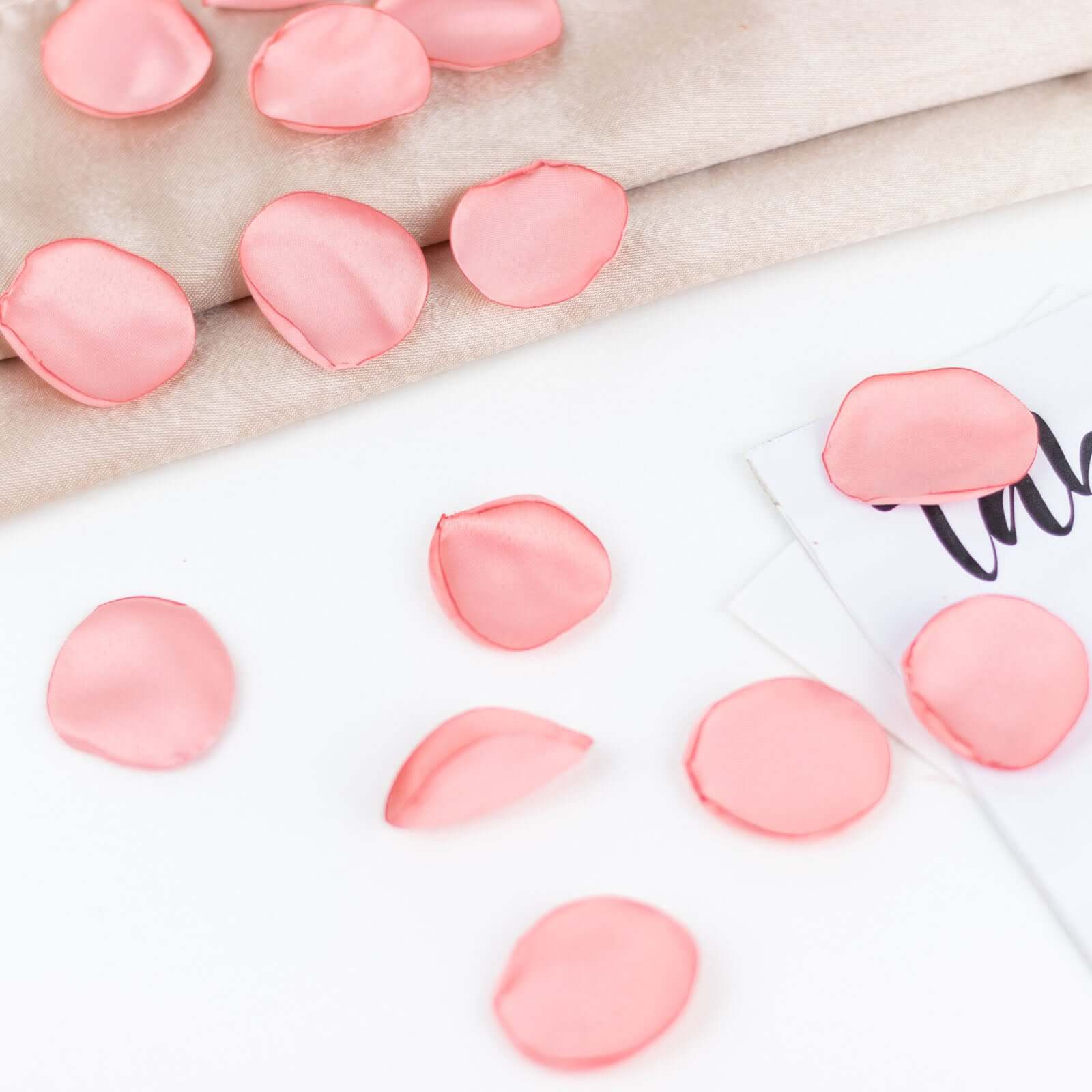 400-Pack Rose Petals Life-Like Flower Confetti Dusty Rose Matte Silk Round - Perfect for Event Tables 2"