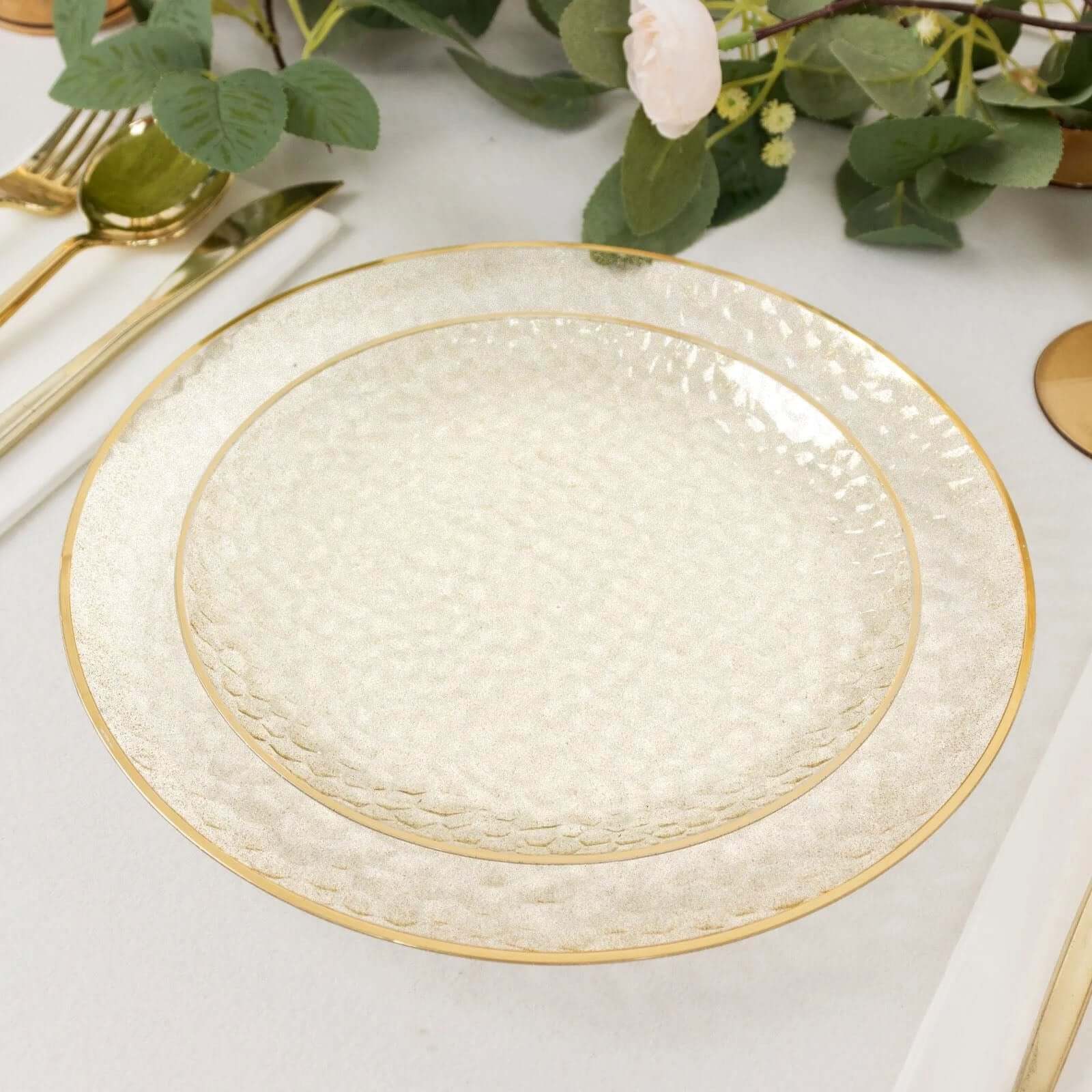 10-Pack Plastic 9" Round Dinner Plates in Clear Gold Glittered Hammered Design with Gold Rim - Modern Disposable Party Plates