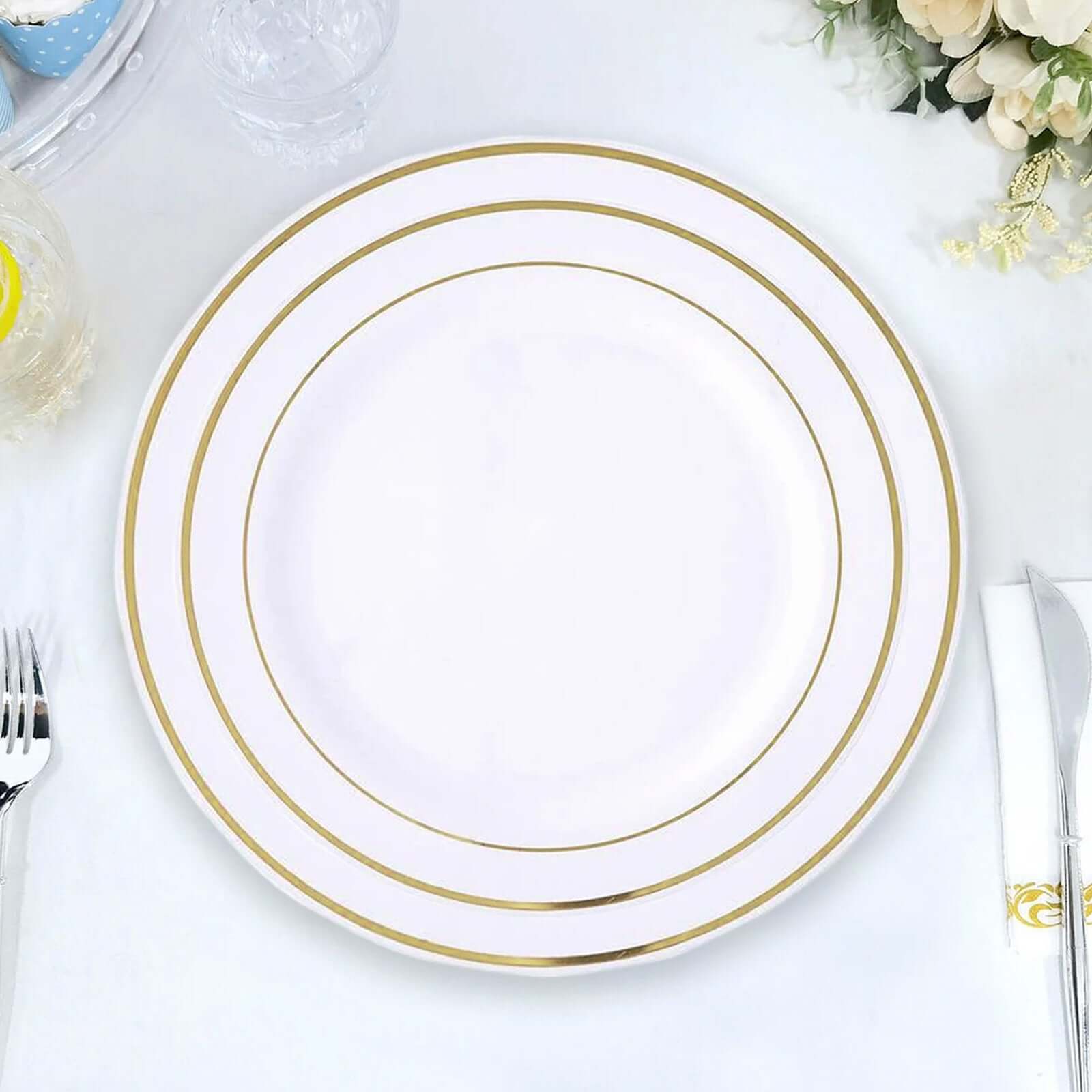 10-Pack Plastic Dessert Plates Ivory with Très Chic Gold Rim - Disposable Plates for Parties 8"
