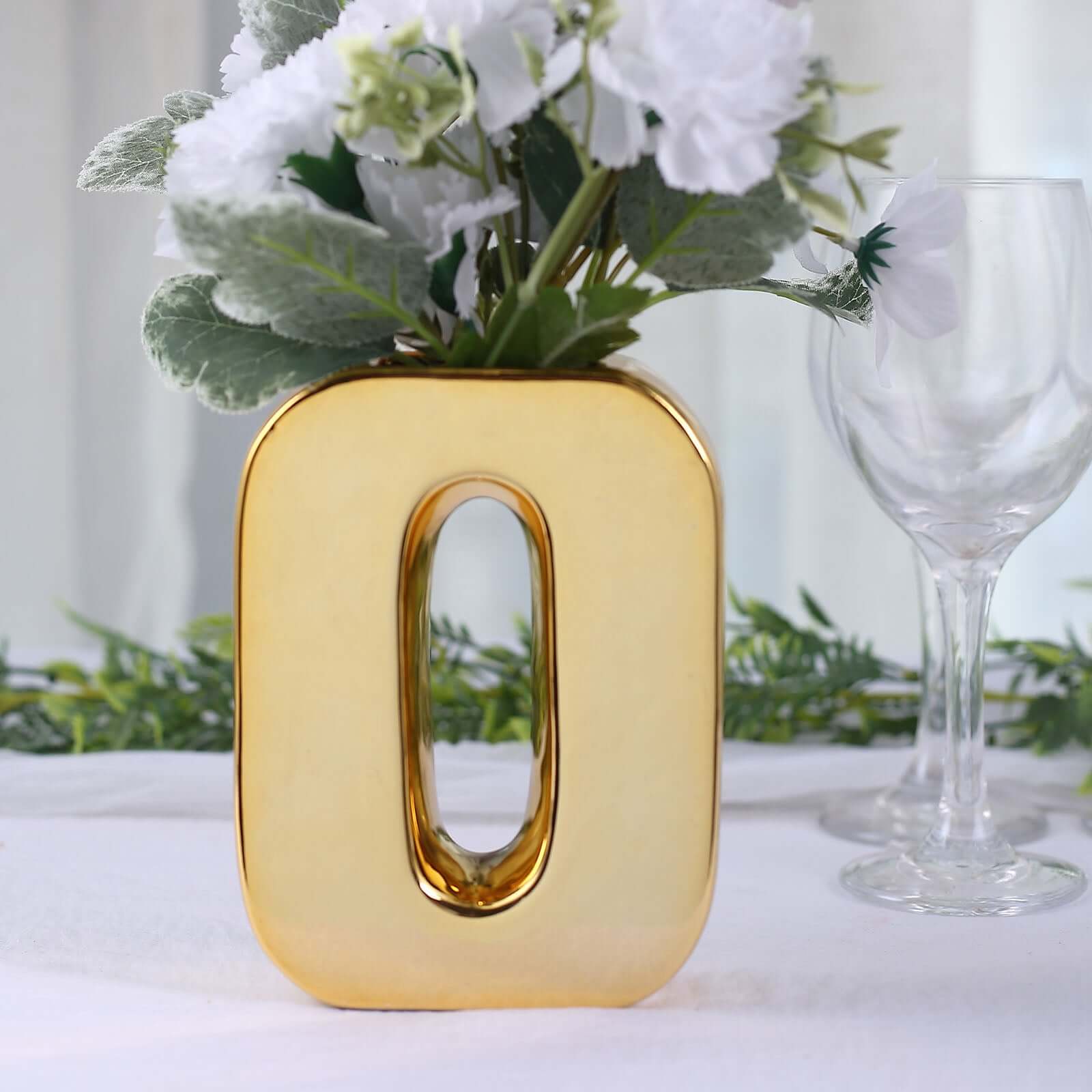 Shiny Ceramic Vase Letter "O" Gold Plated - Chic Bud Planter Pot for Events & Decor 6"