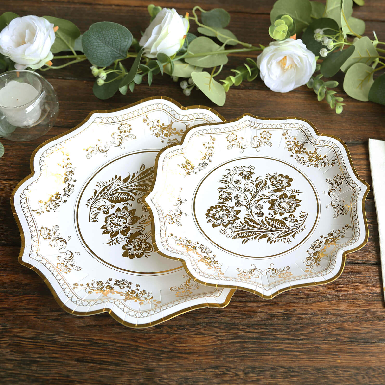25-Pack Paper Dessert Plates in White with Gold Damask Floral Print & Scallop Rim - Stylish Disposable 300GSM Floral Salad Appetizer Plates for Weddings & Events 8"