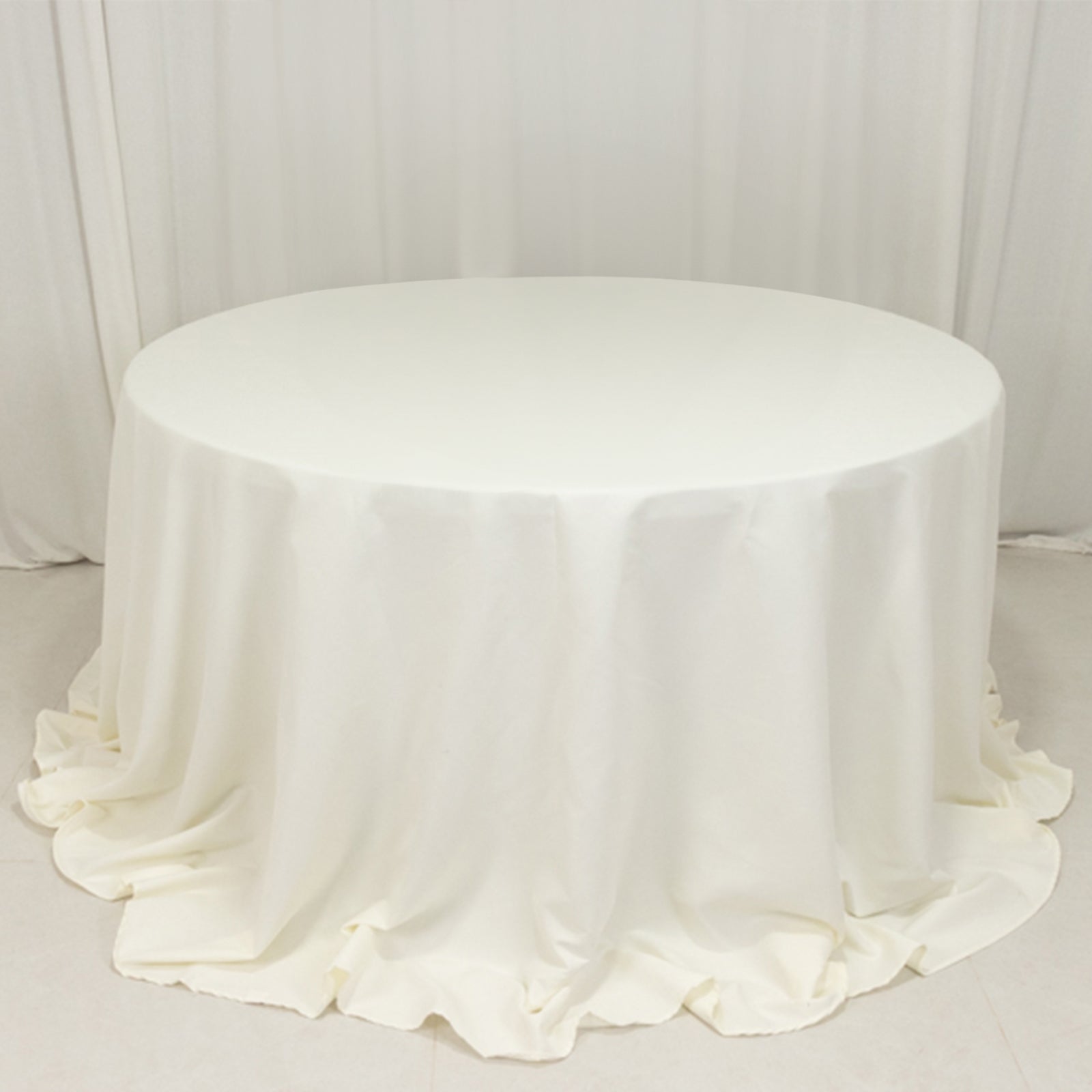 Cotton Blend 132" Round Tablecloth Ivory - Seamless Wrinkle-Resistant Table Cover