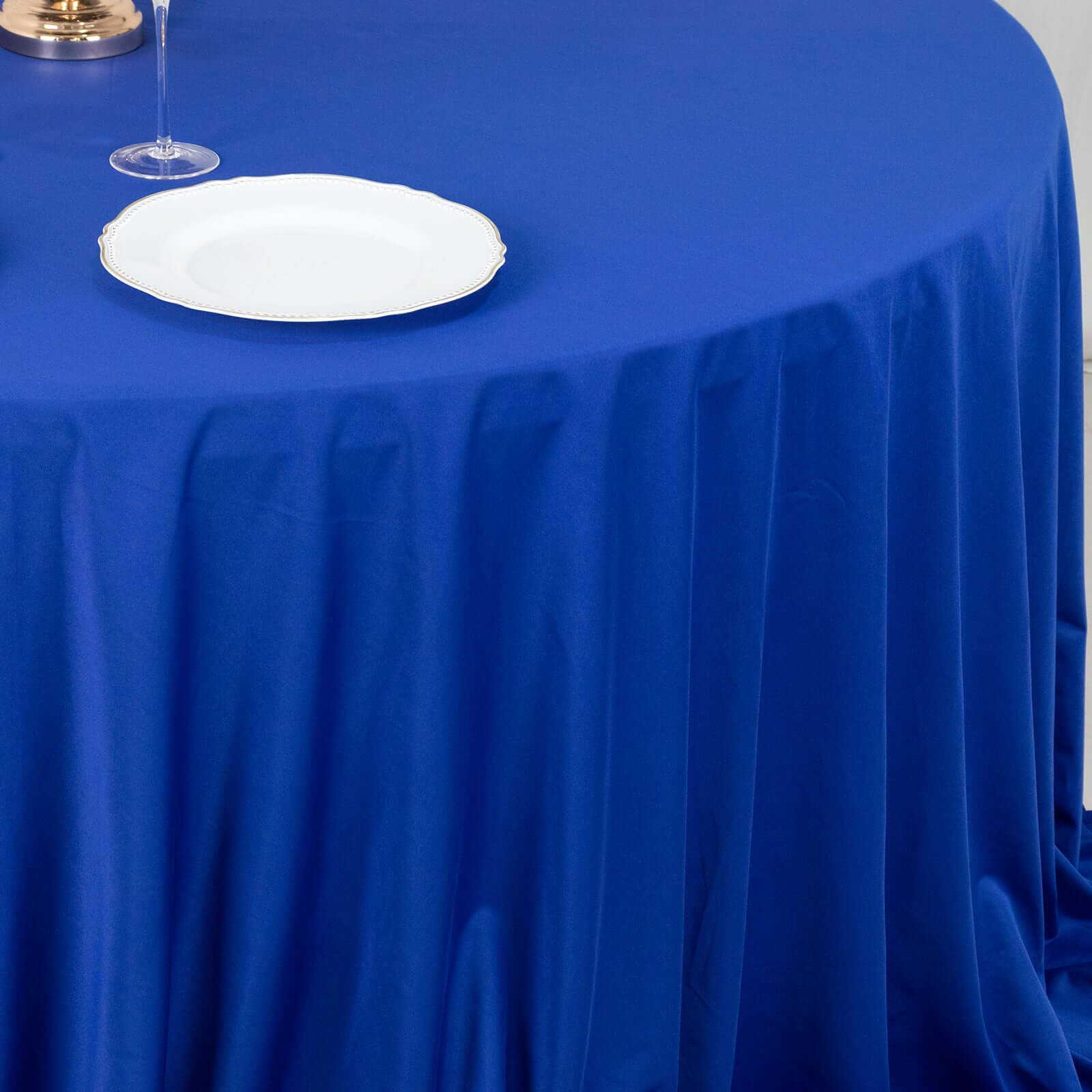 Scuba Round 132" Tablecloth Royal Blue - Wrinkle Free & Stain Resistant Seamless Table Cover
