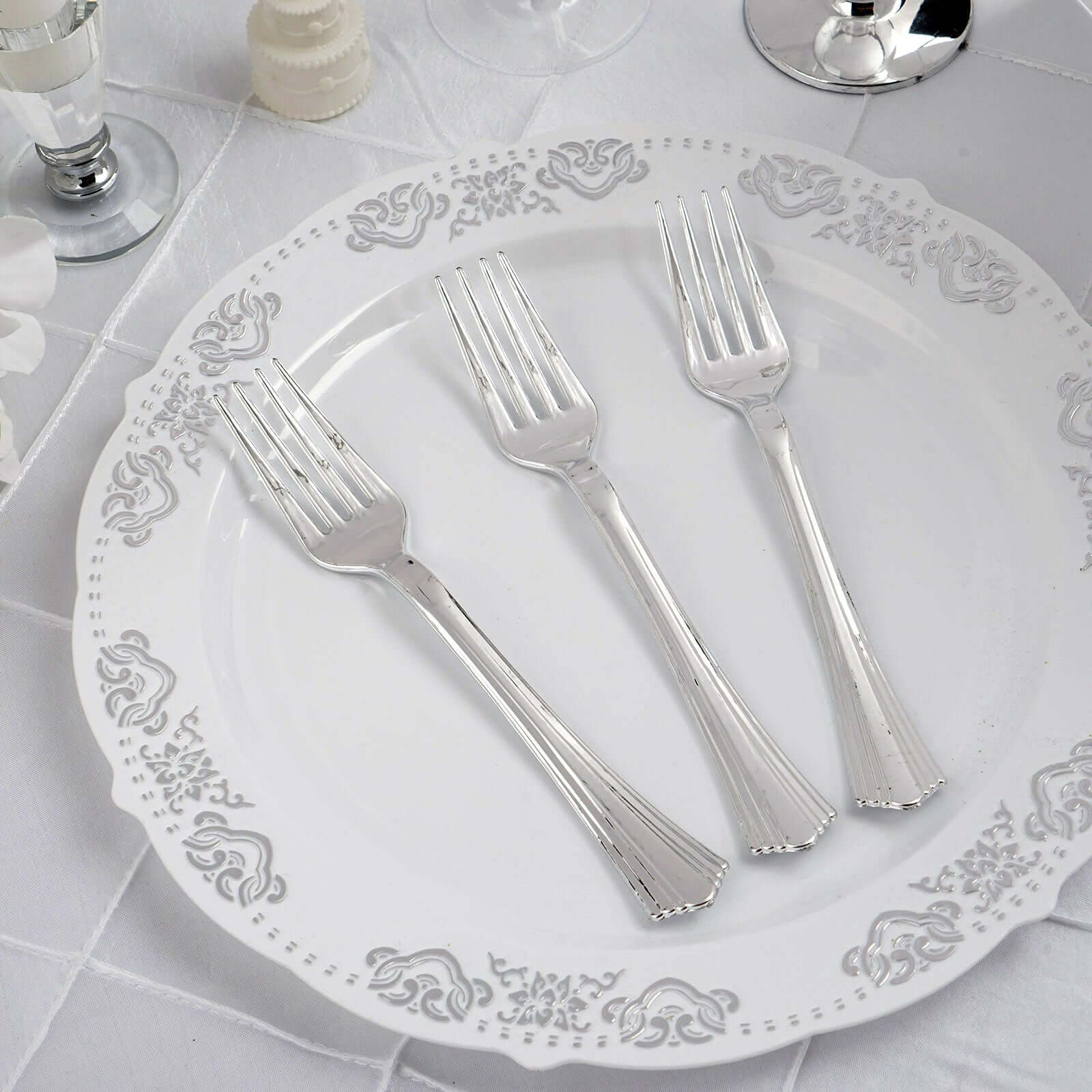 25-Pack Plastic Forks Silver Heavy Duty with Fluted Handles - Durable Disposable Tableware 7"
