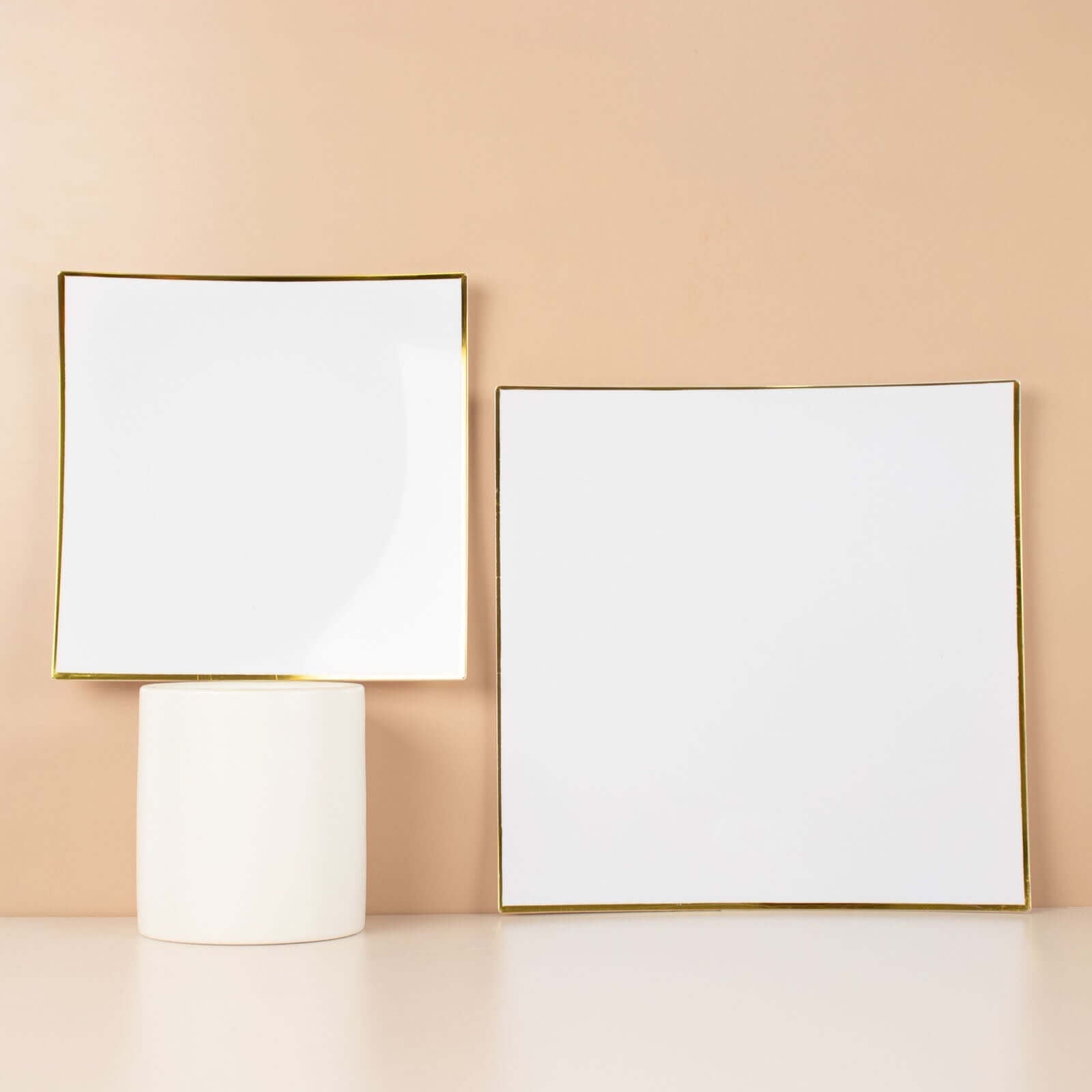10-Pack Plastic 10" Square Dinner Plates in White Concave Style with Gold Rim - Modern Disposable Party Plates for Weddings & Special Events