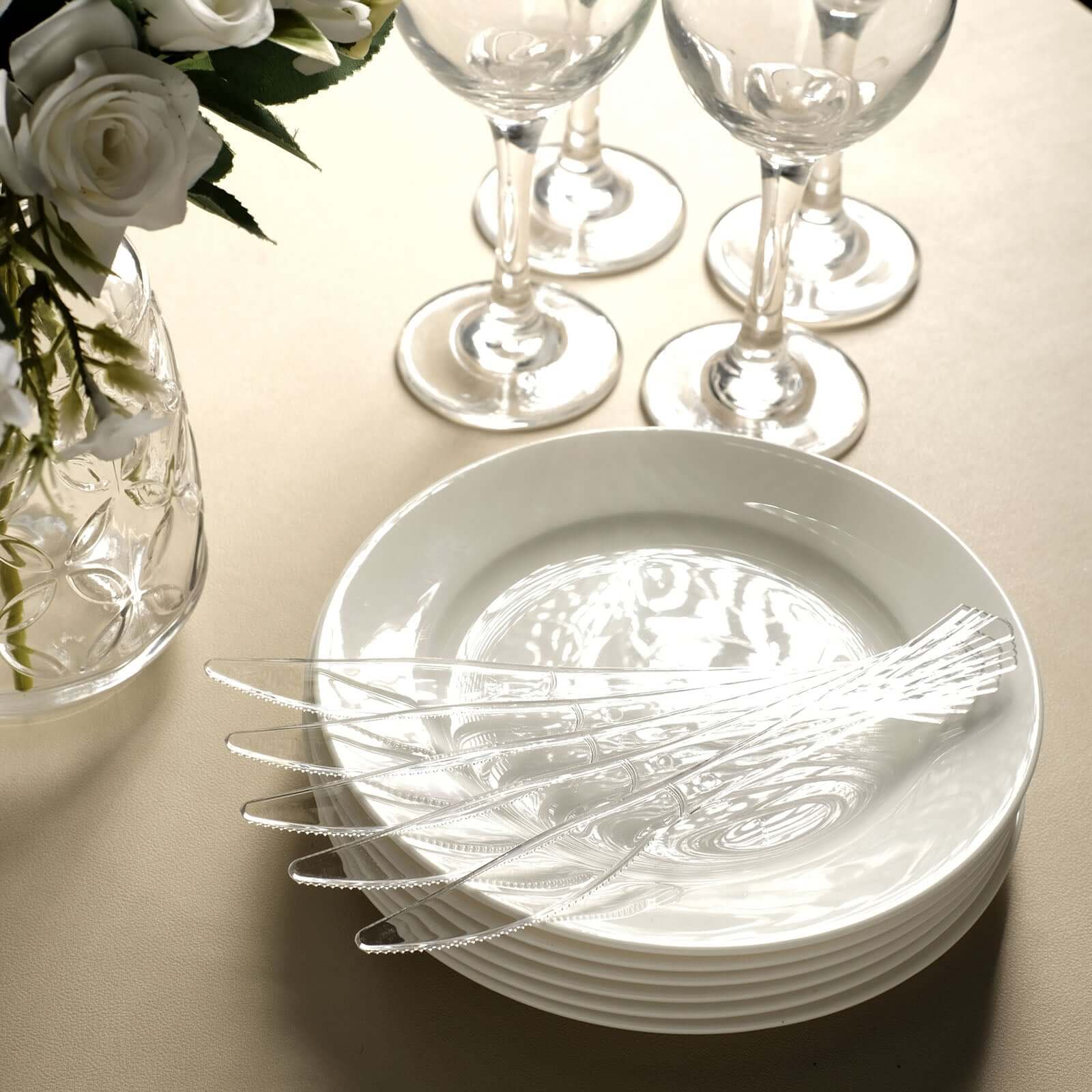 25-Pack Plastic Knives Clear Heavy Duty with Fluted Handles - Durable Disposable Utensils 7"