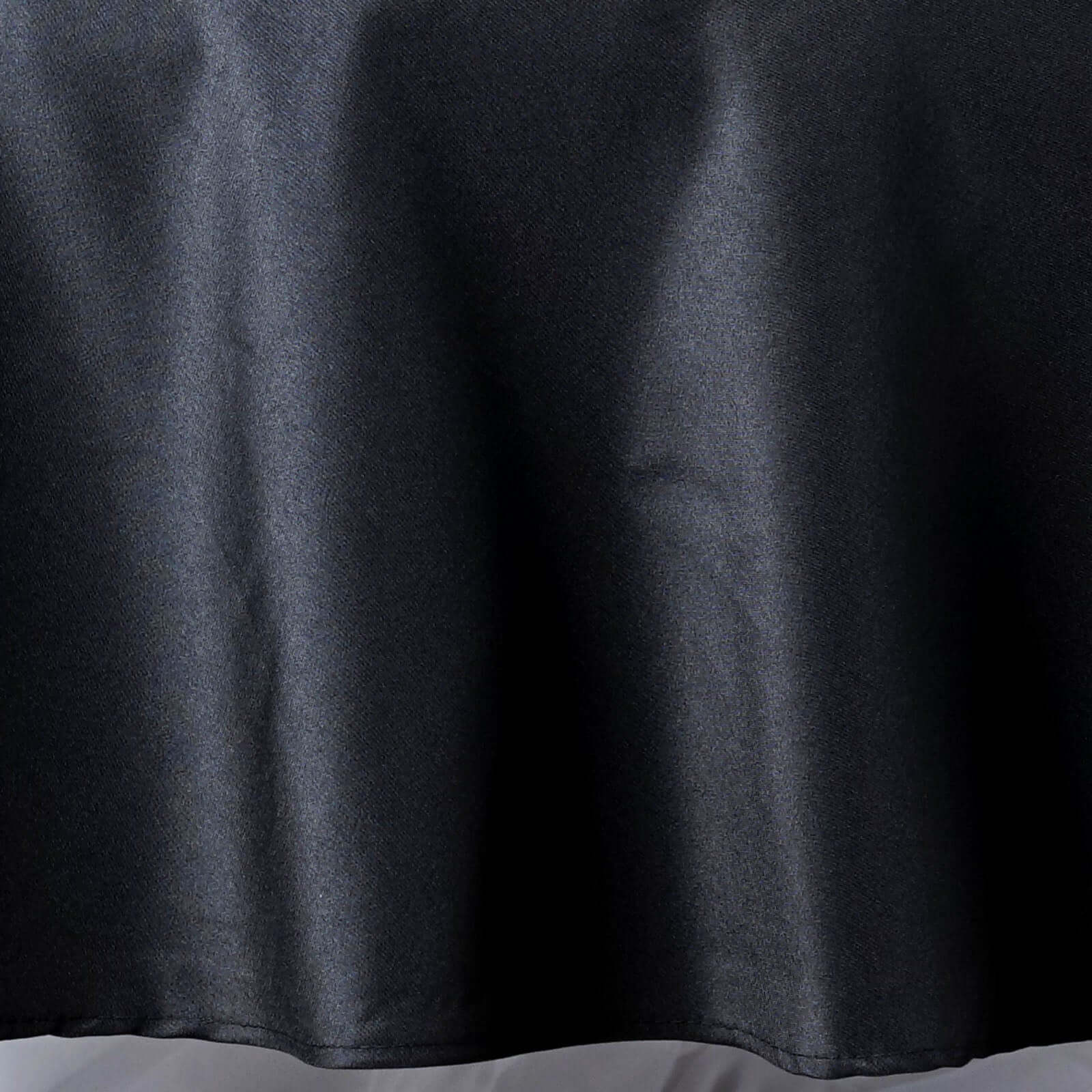 Premium Polyester 132" Round Tablecloth Black - Seamless 220GSM Wrinkle-Resistant Design for Upscale Occasions