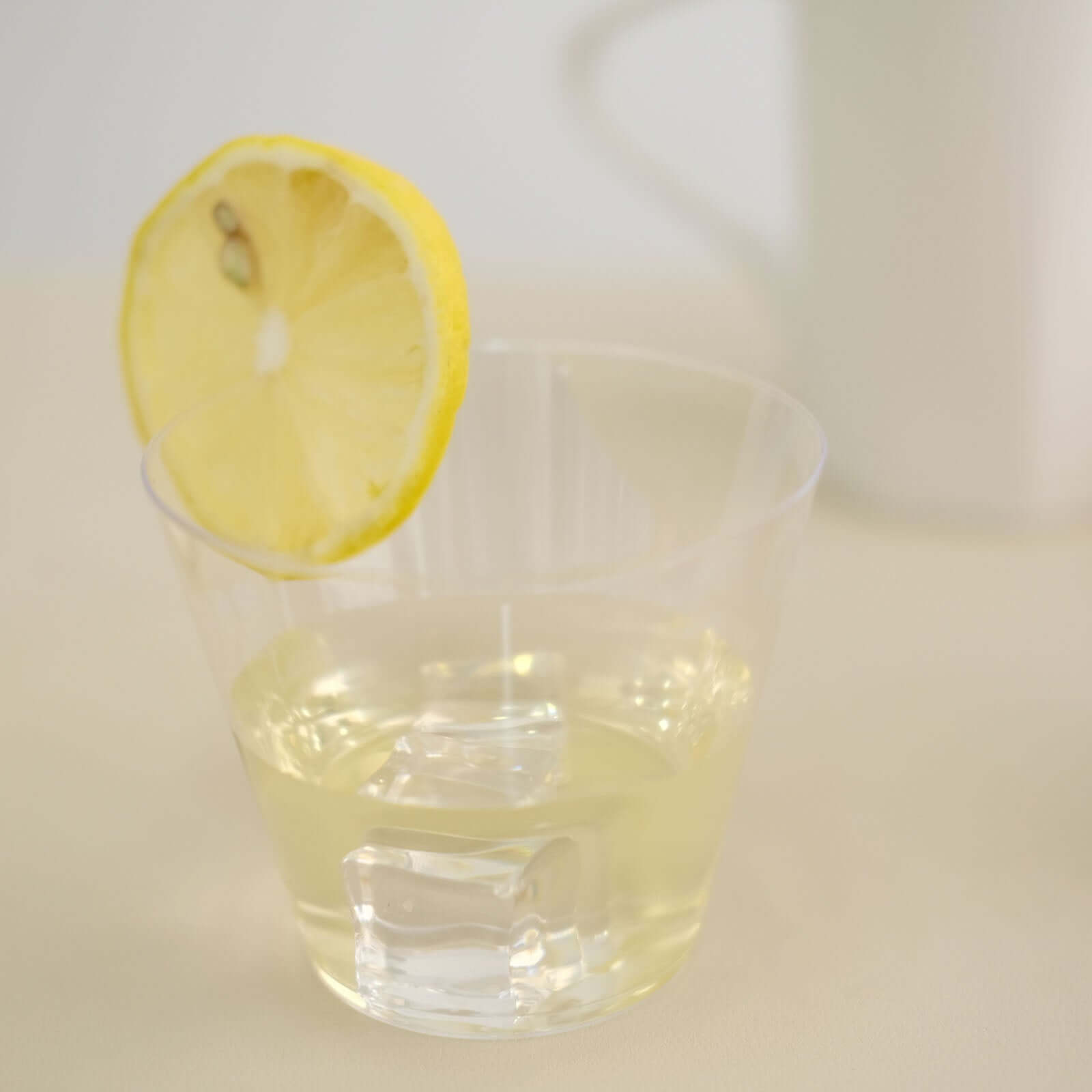 25-Pack Plastic Party Cups Clear Crystal - Stylish Short Disposable Glasses 9oz