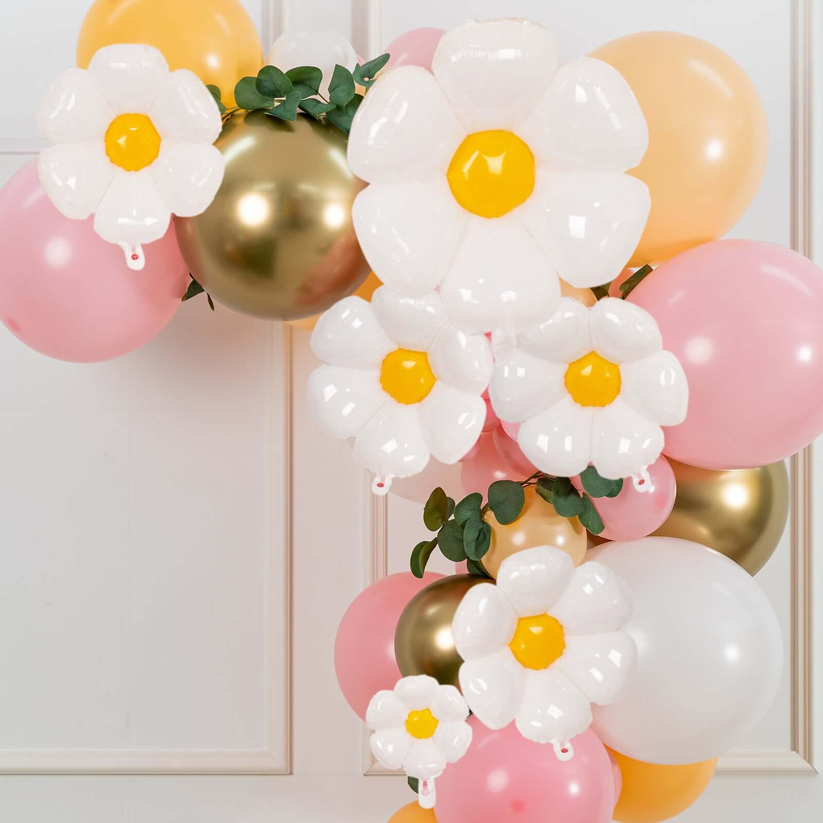 Set of 10 White Daisy Flower-Shaped Mylar Foil Balloons, Assorted Floral Balloon Party Decorations with Balloon Dots - 10", 19", 27"