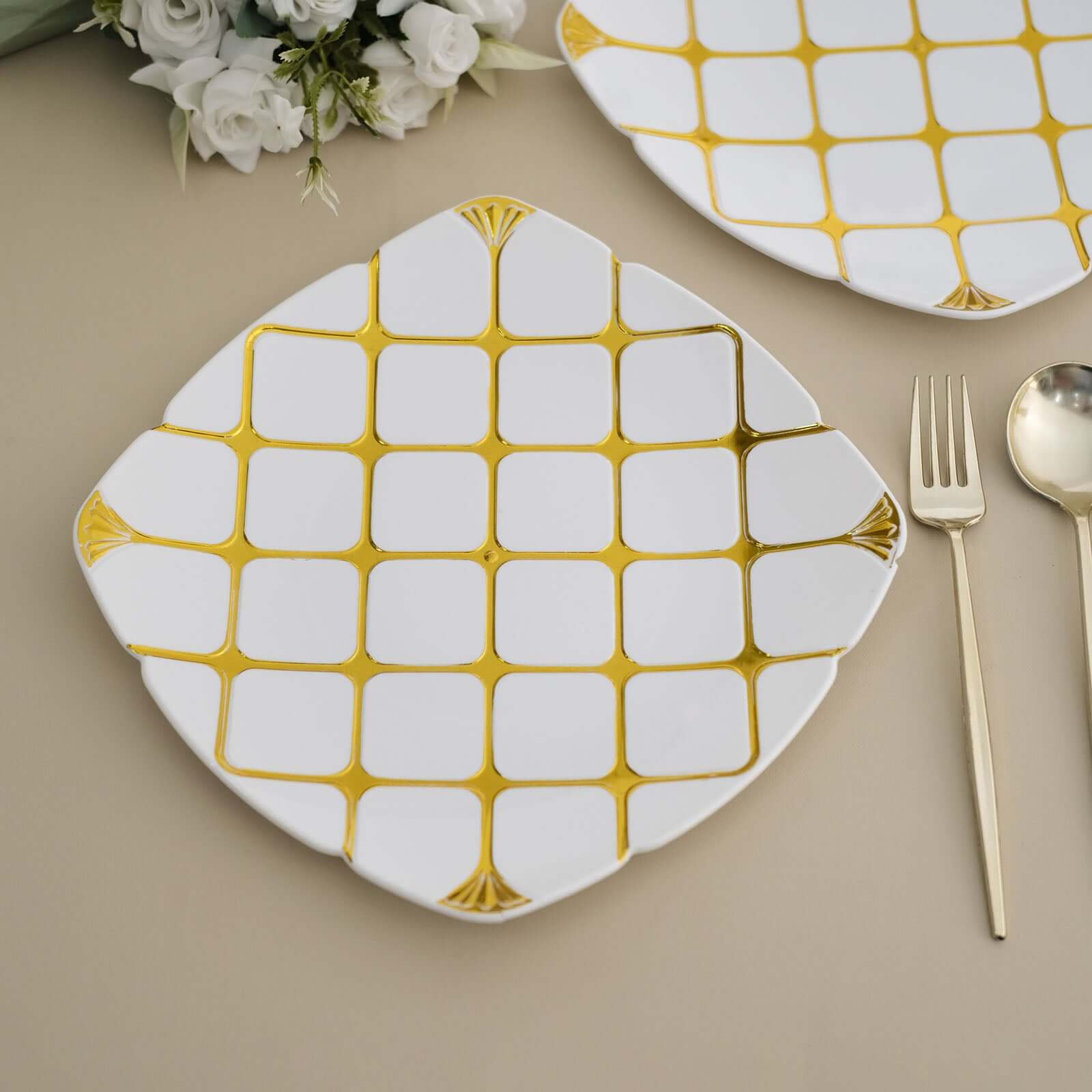 10-Pack Plastic 10" Square Dinner Plates in White with Gold Diamond Lattice Pattern - Disposable Party Plates for Weddings, Banquets & Special Events
