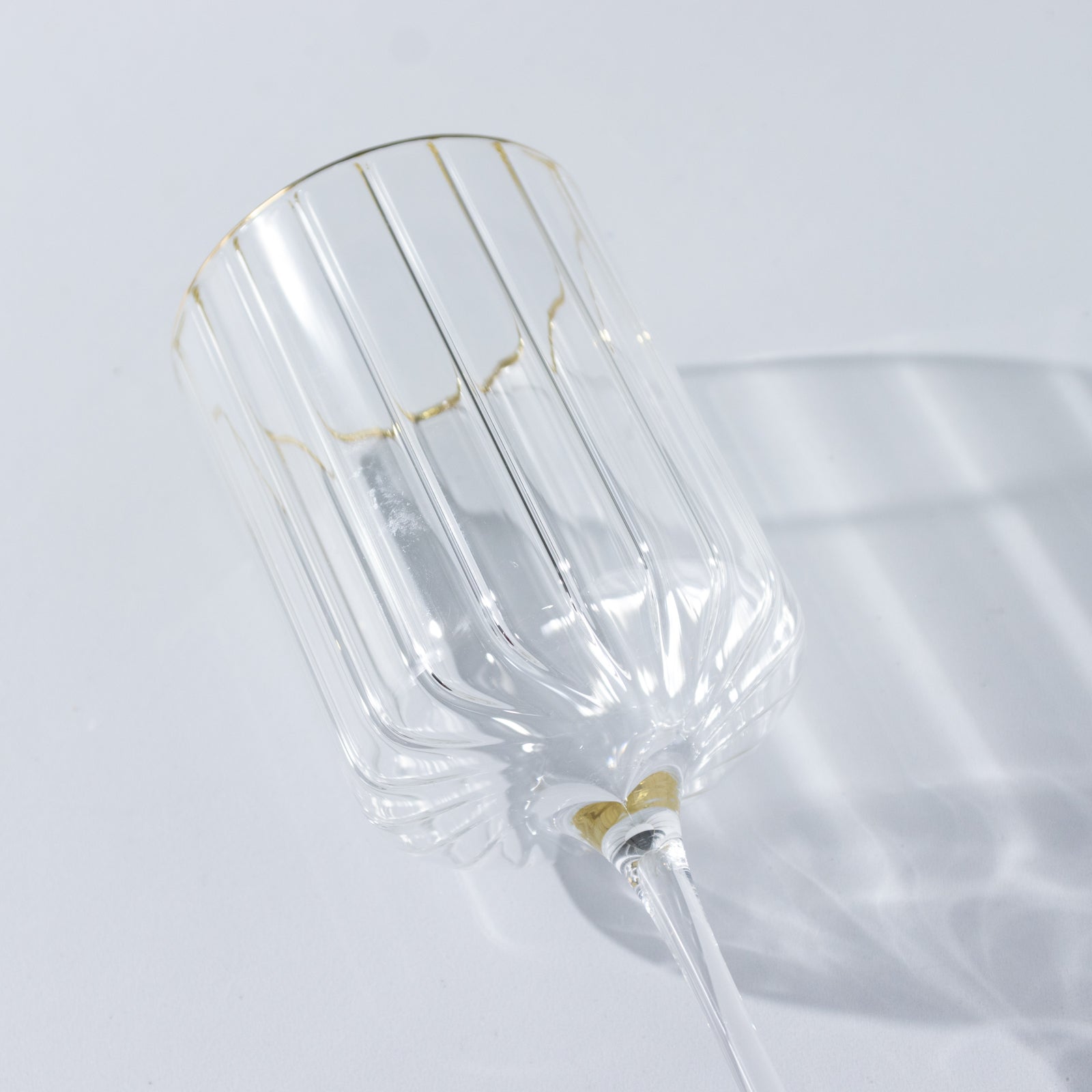 6-Pack Vintage Wine Goblet Glasses – 10oz Ribbed Clear Glass with Gold Rim, Classic Table Drinkware for Cocktails or Beverages – 8" Tall