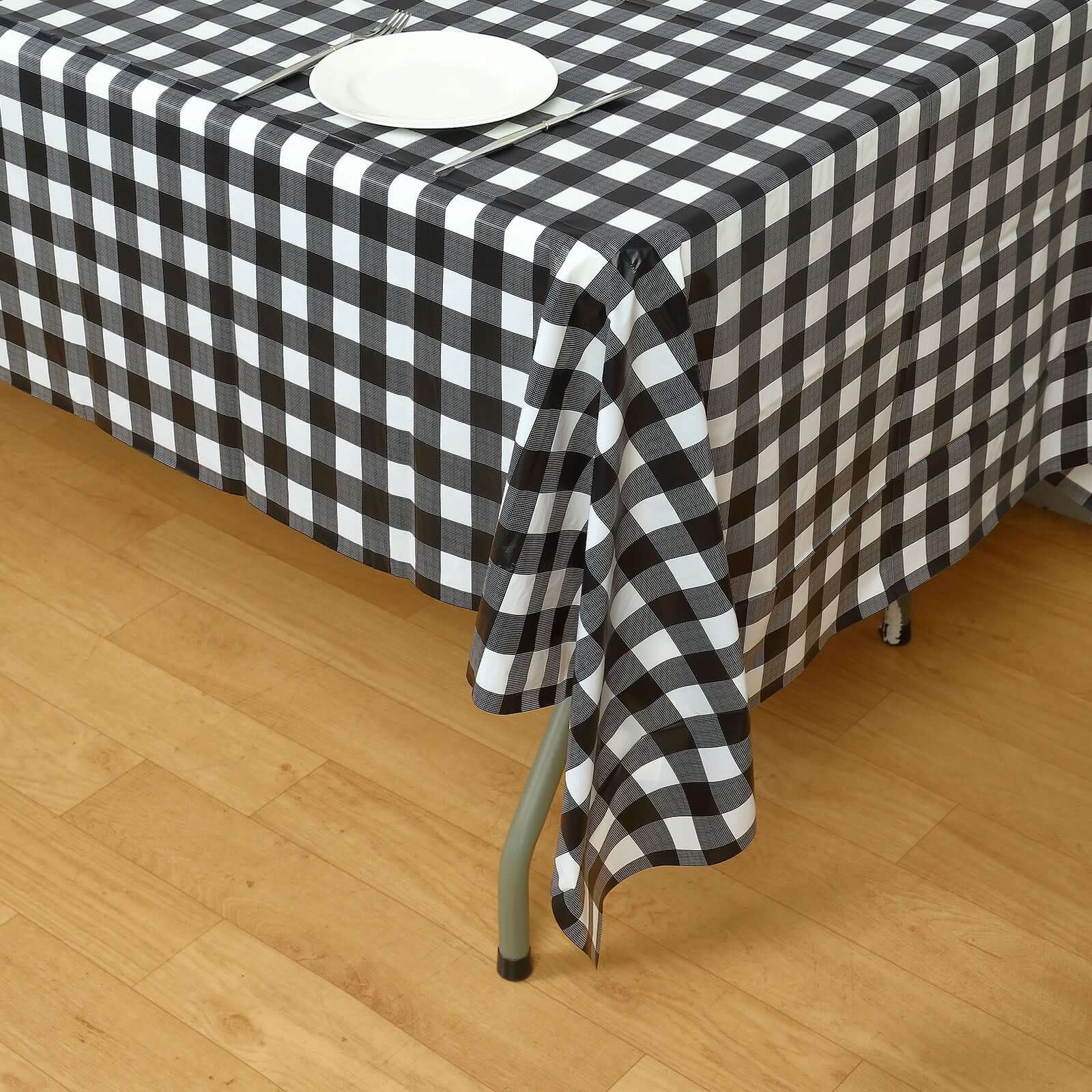 5-Pack Plastic Table Covers Black Checkered Rectangle - Durable PVC Disposable Covers for Events 54"x108"