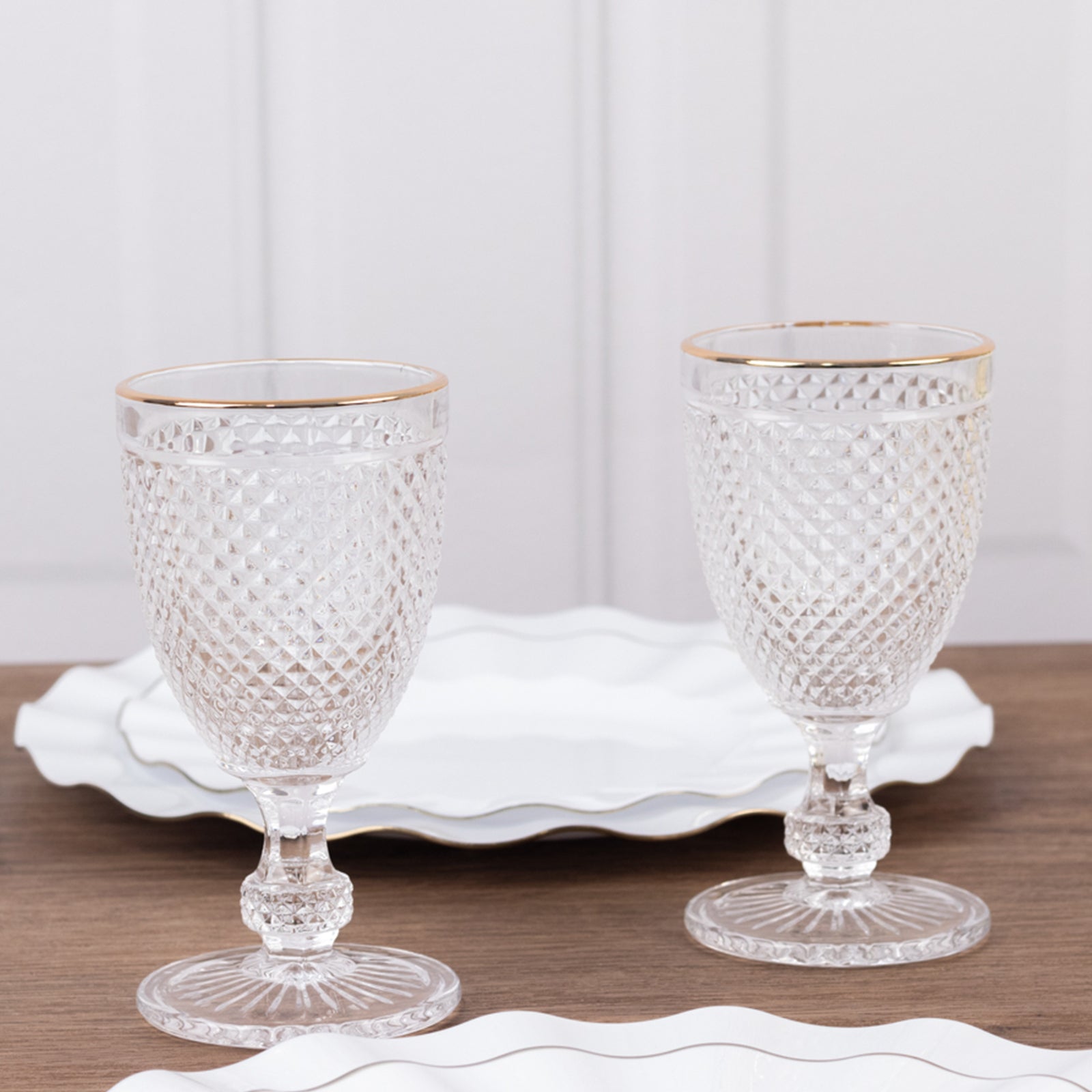 6-Pack Vintage Wine Glasses with Gold Rim and Embossed Diamond Pattern Clear - Crystal 8oz Short Stem Goblets for Cocktails 6"