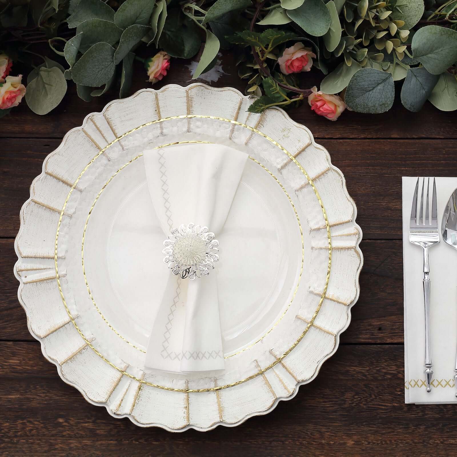 4 Pack 2" Elegant Silver Metal Floral Serviette Napkin Rings, Daisy Flower Buckle Napkin Holders