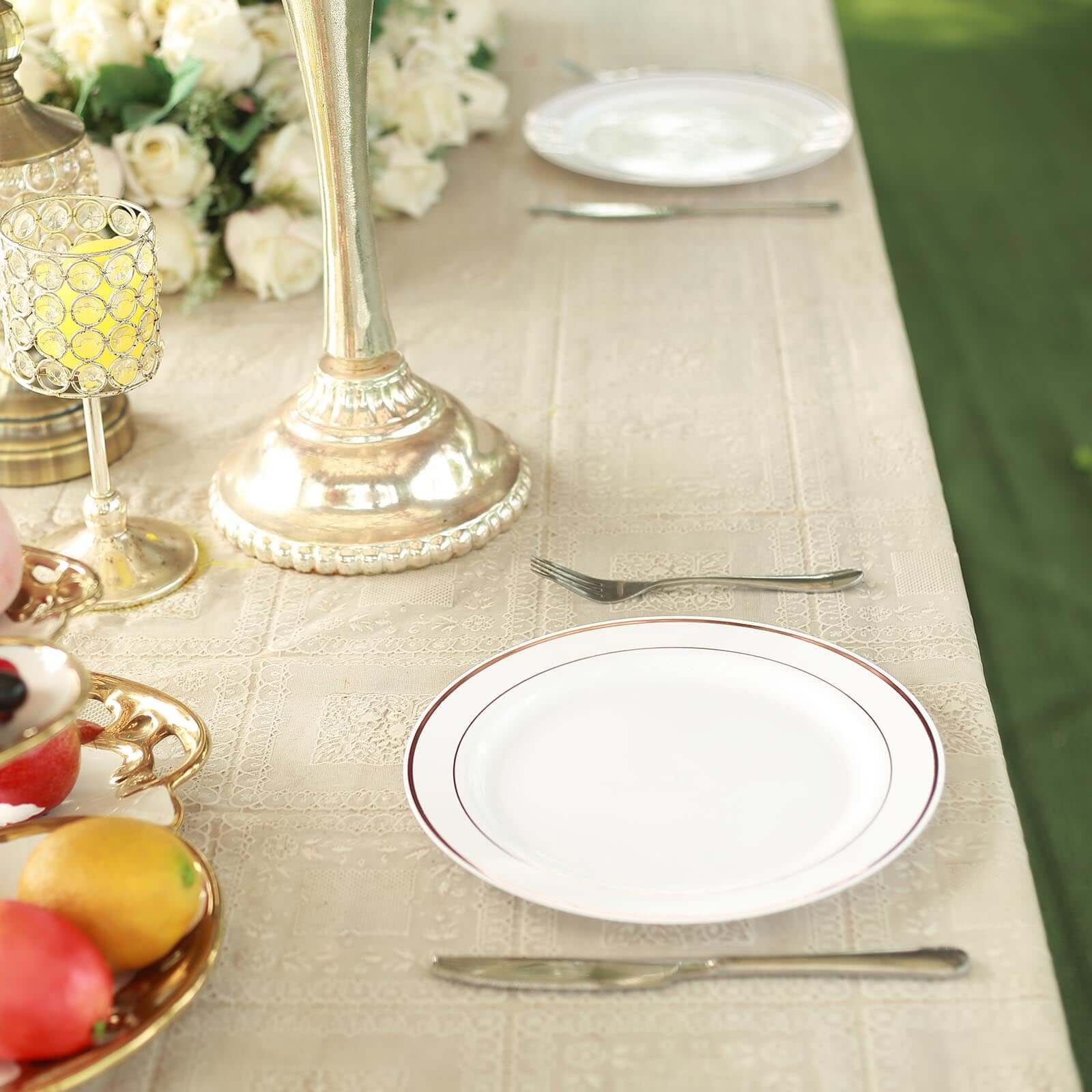 10-Pack Plastic Dinner Plates White with Très Chic Rose Gold Rim - Perfect Disposable Party Plates 10"