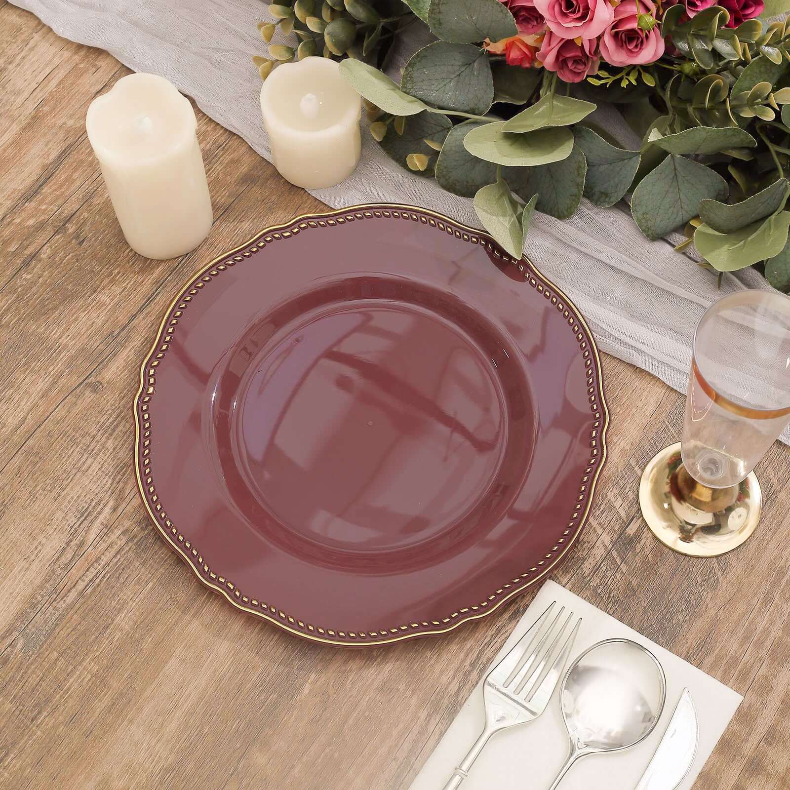 10-Pack Plastic Dinner Plates in Cinnamon Rose with Gold Scalloped Rim - Disposable Party Plates 9"