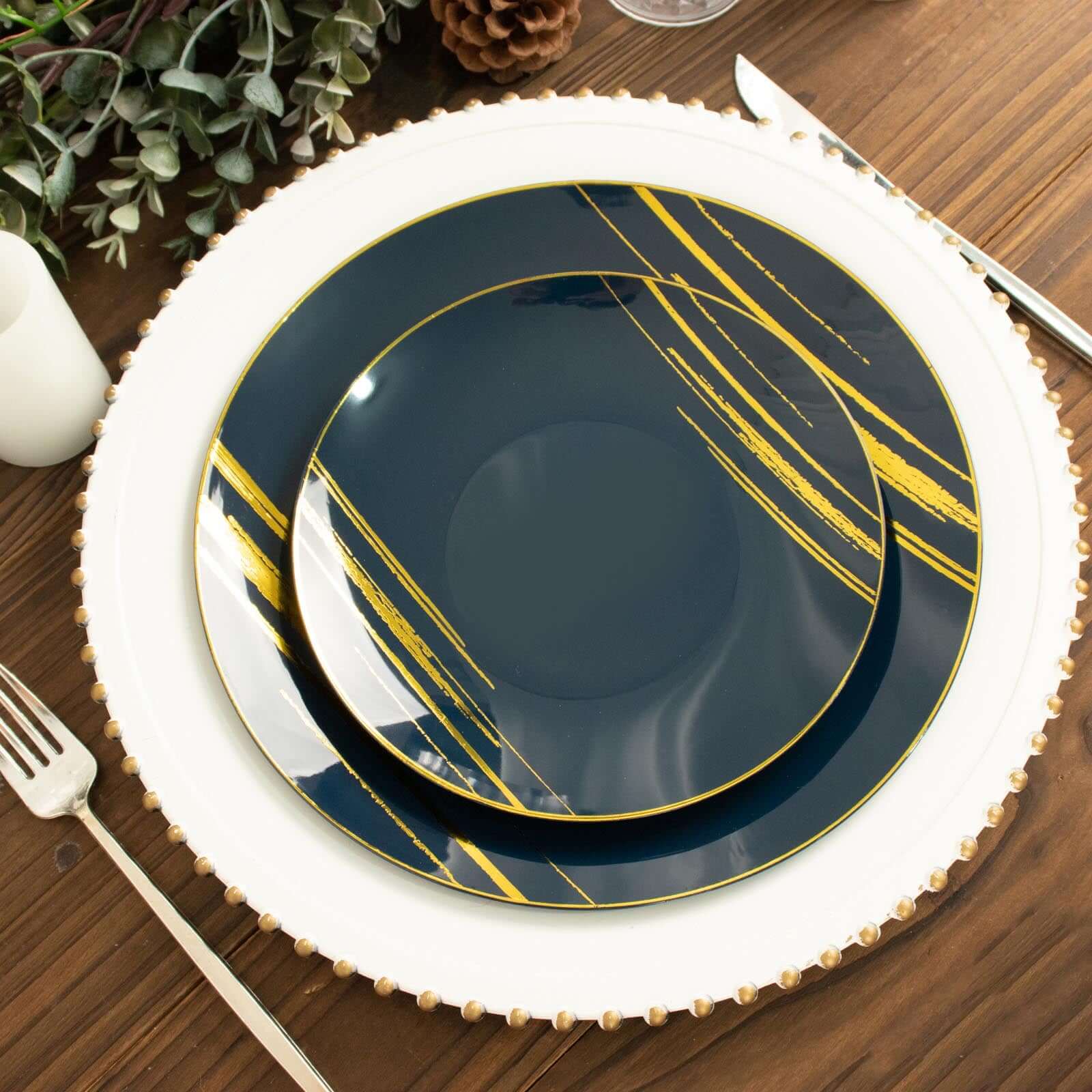 10-Pack Plastic 10" Round Dinner Plates in Navy Blue with Gold Brush Stroked Print - Disposable Party Dinnerware