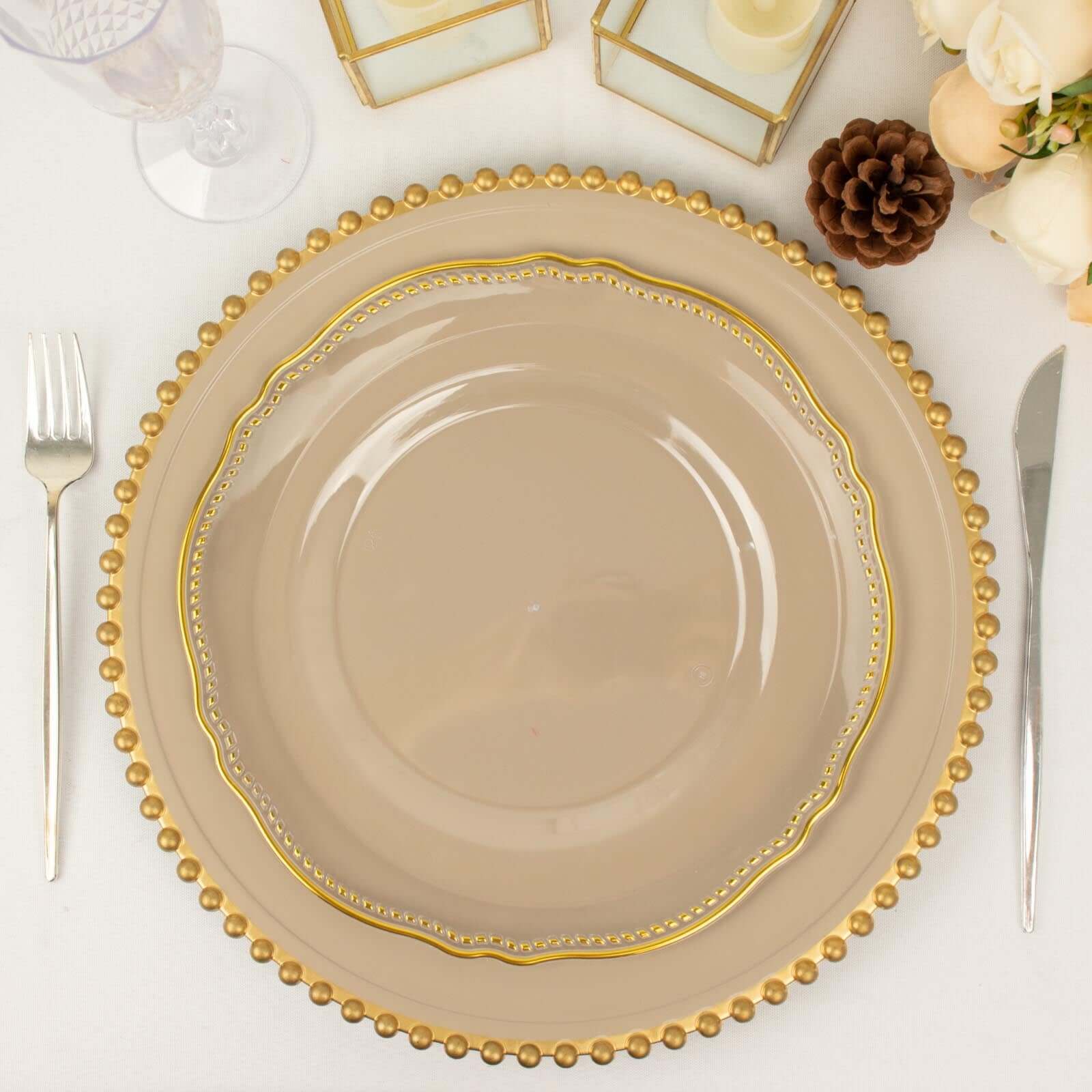 10-Pack Plastic 10" Dinner Plates in Clear with Gold Scalloped Rim - Disposable Large Party Plates