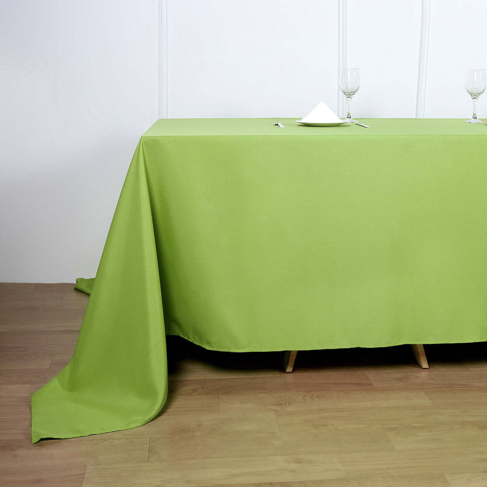 Polyester 90"x132" Rectangle Tablecloth Apple Green - Seamless Wrinkle-Resistant Table Cover
