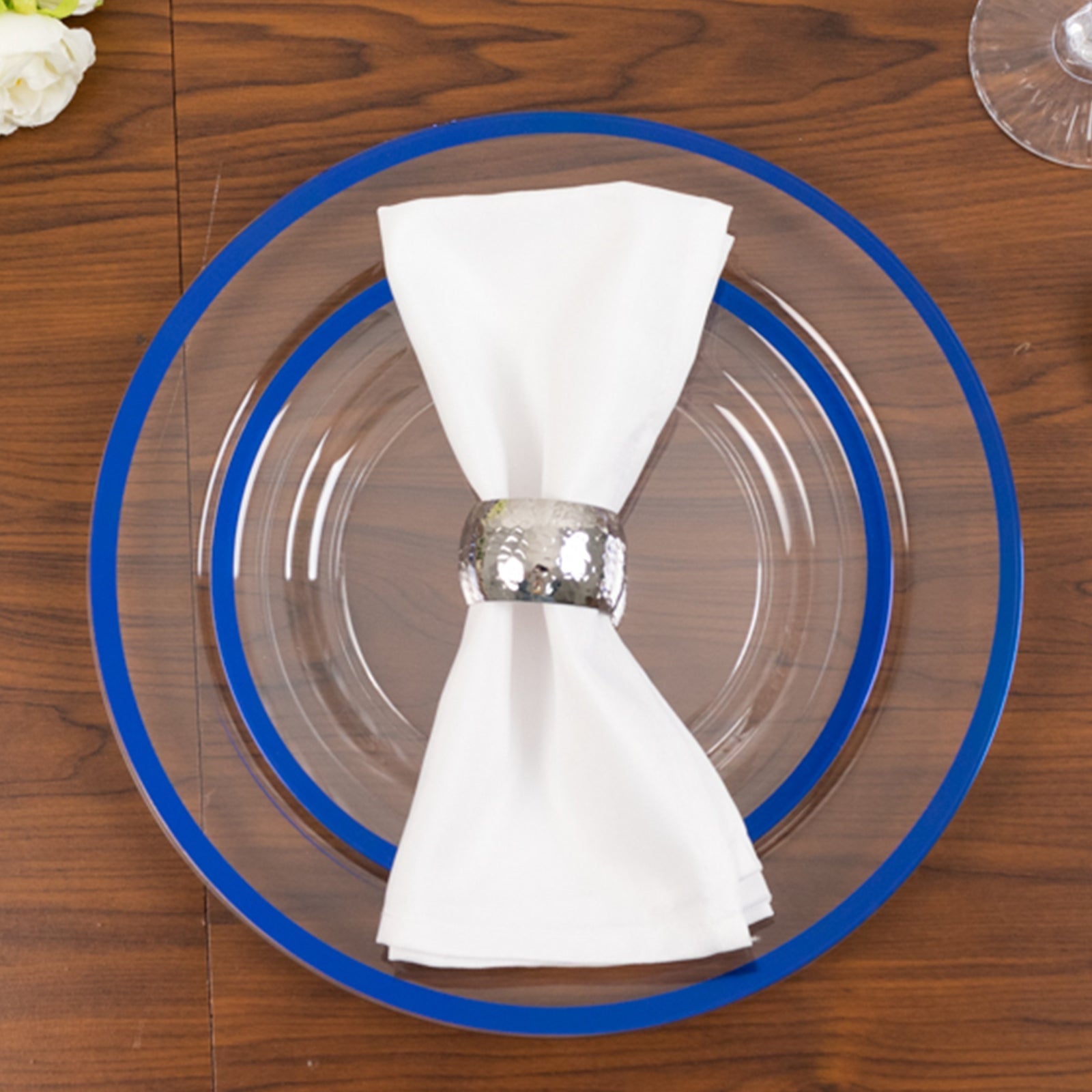 10-Pack Plastic 7" Round Appetizer Plates in Clear with Blue Rim - Sleek Disposable Salad Plates for Banquets & Special Occasions