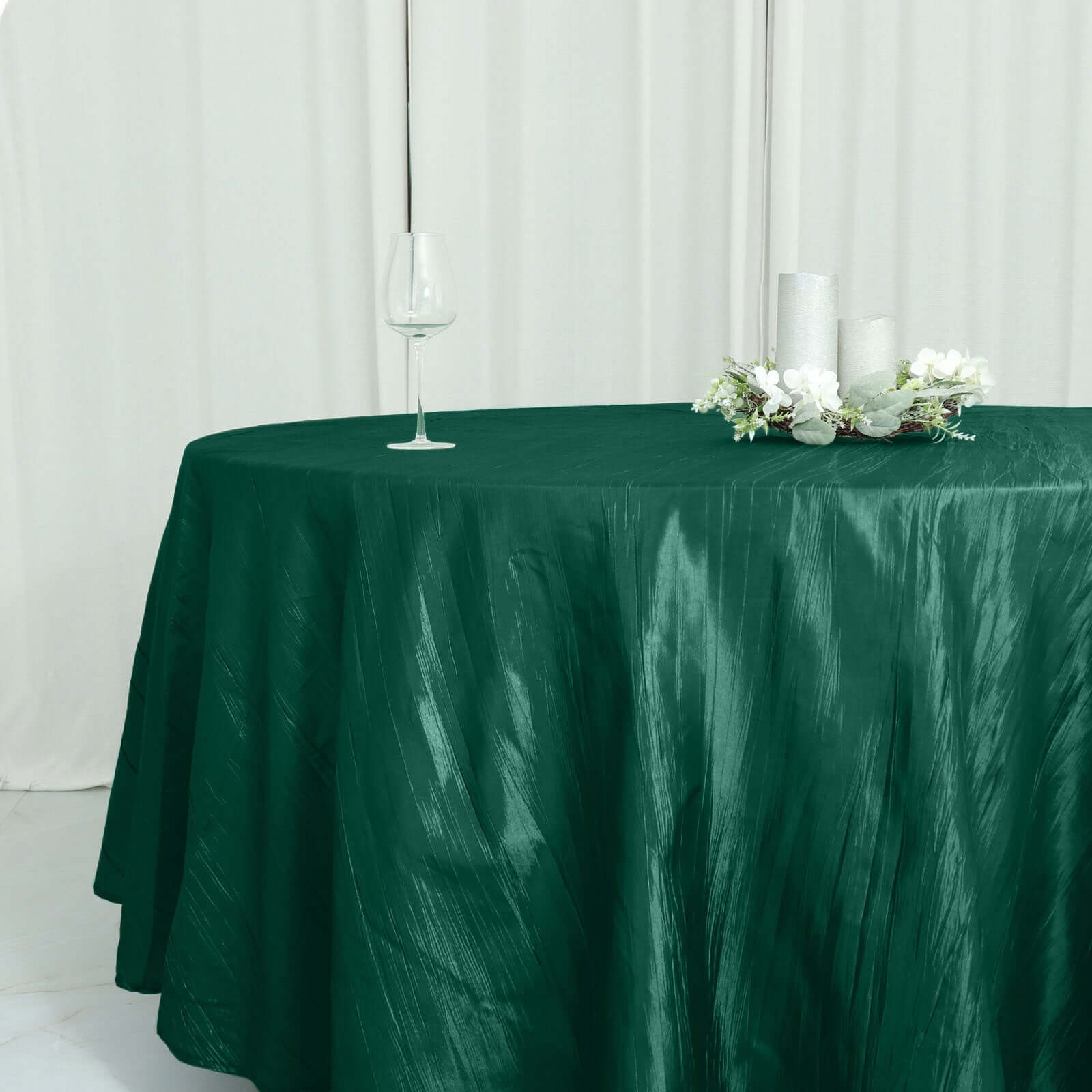 Taffeta 120" Round Tablecloth Hunter Emerald Green - Seamless Accordion Crinkle Table Cover