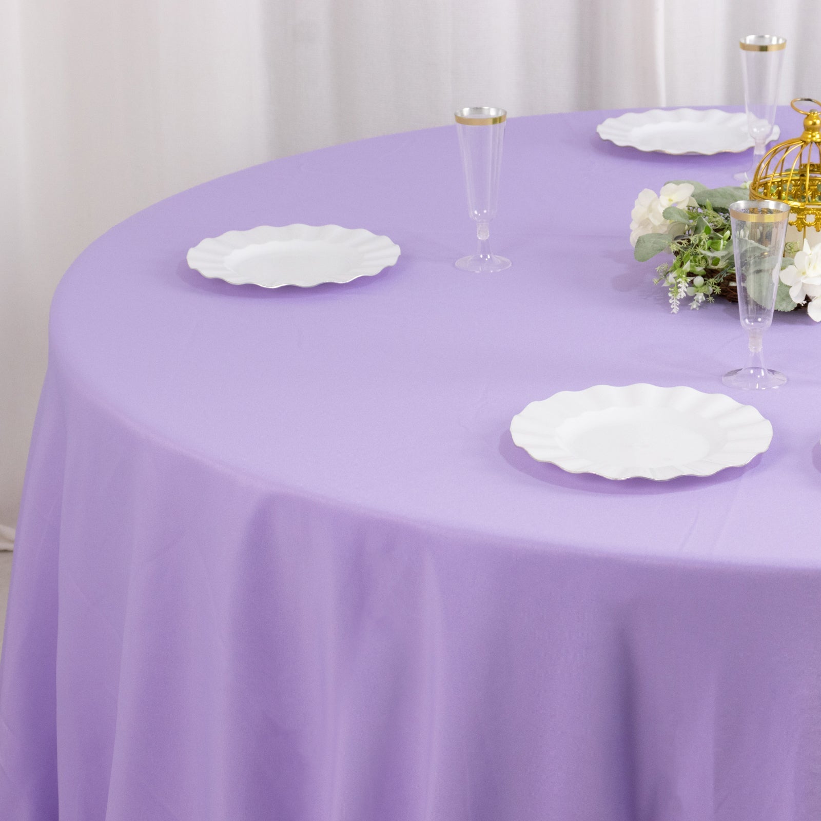 Premium Polyester 132" Round Tablecloth Lavender Lilac - Seamless 220GSM Wrinkle-Resistant Table Cover