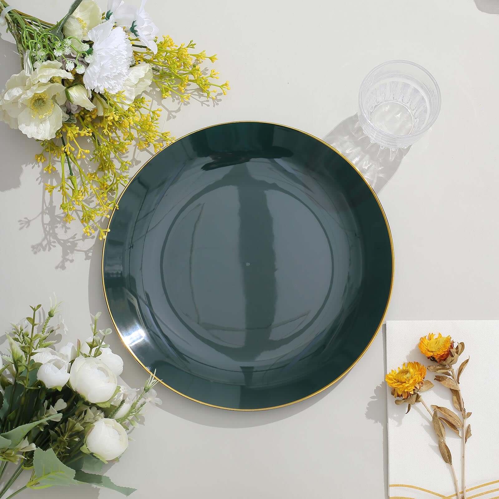 10-Pack Plastic 10" Round Dinner Plates in Hunter Emerald Green with Gold Rim - Glossy Disposable Party Plates