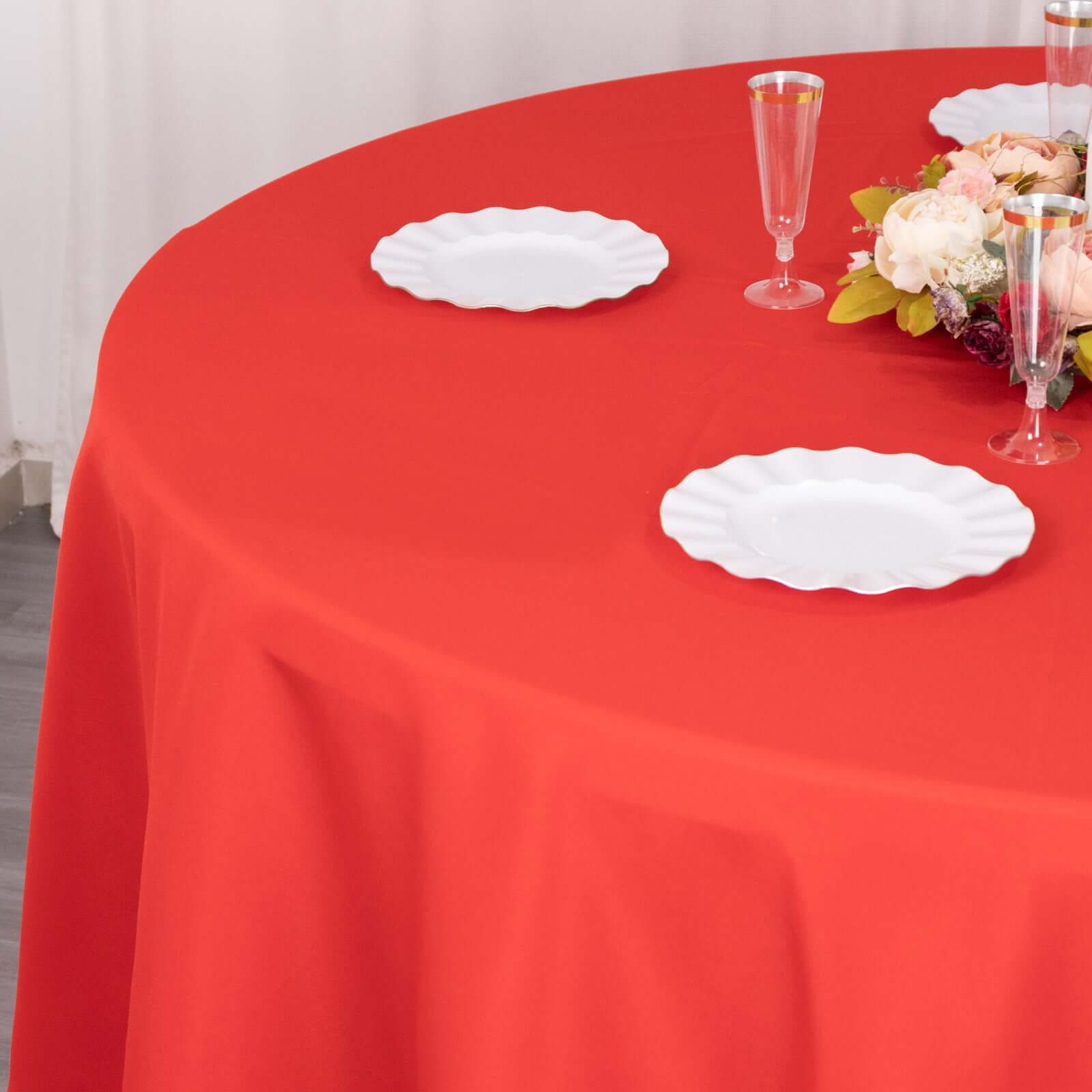Premium Polyester 108" Round Tablecloth Red - Wrinkle-Resistant 220GSM Table Cover