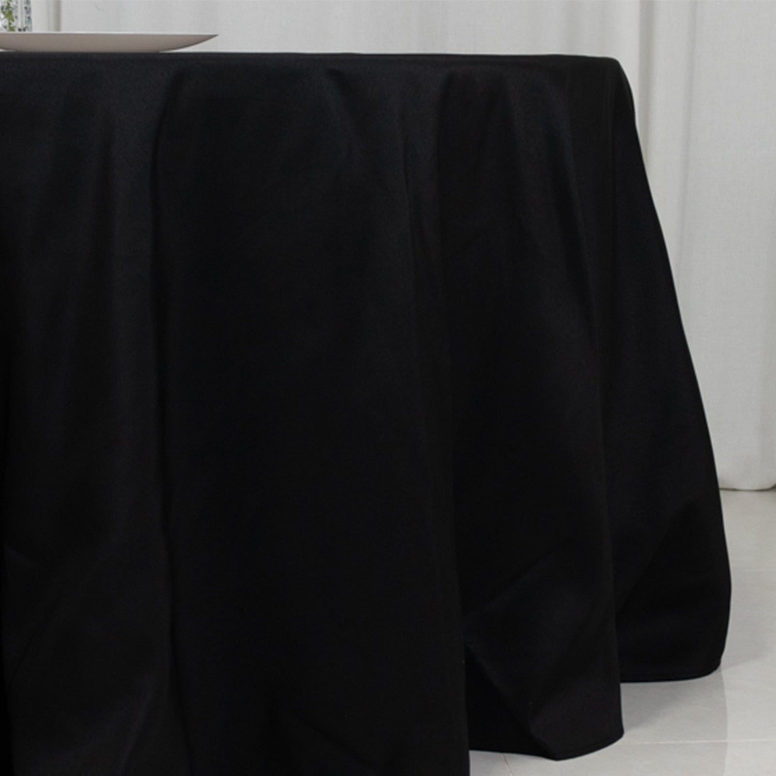 Fire Retardant Premium Polyester 120" Round Tablecloth Black - High-Performance Seamless Table Cover