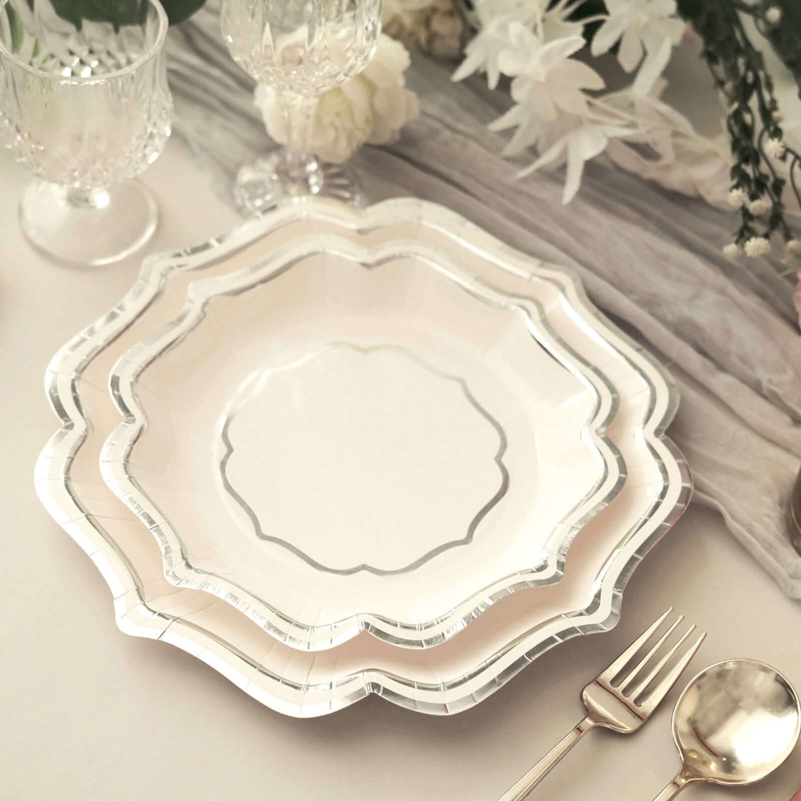 25-Pack Paper Dessert Plates in White with Silver Scallop Rim - Disposable 300GSM Appetizer Salad Plates 8"