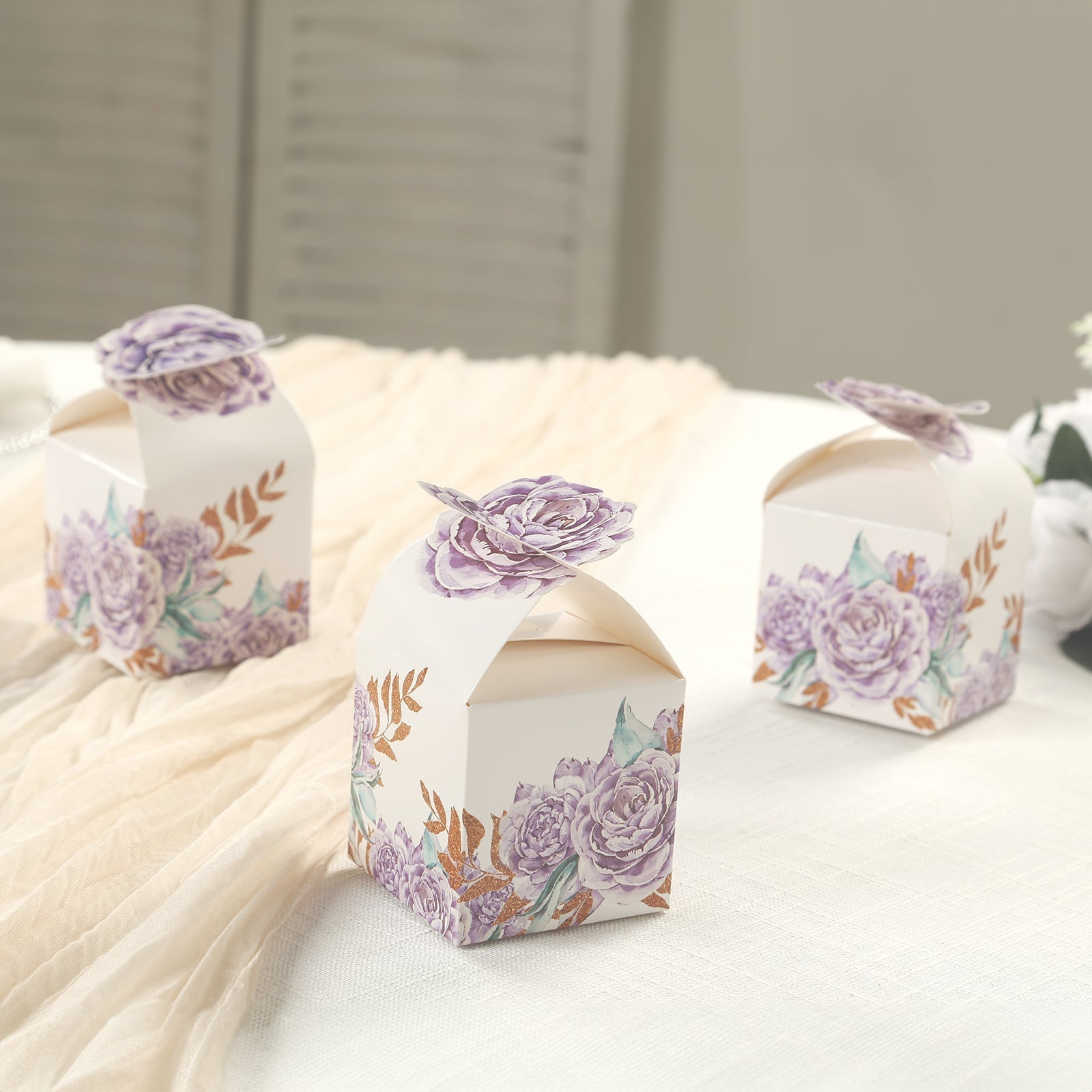 25 Pack Lavender Peony Floral Top Candy Gift Boxes, Lilac Cardstock Paper Party Favor Boxes - 3"x3"x5"