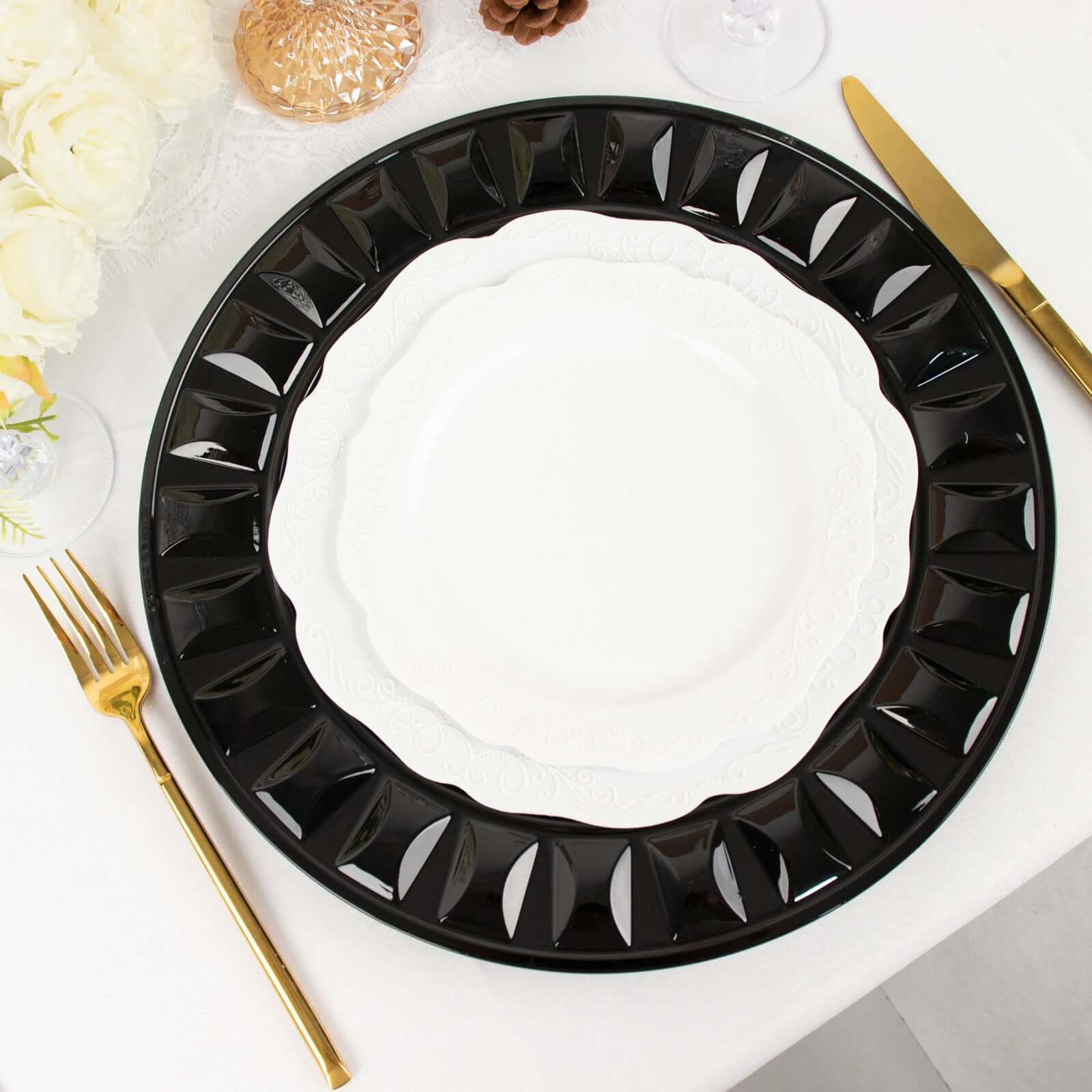 6-Pack Plastic Round Charger Plates 13" in Black with Bejeweled Rim, Luxe Decorative Dinner Party Charger Tableware