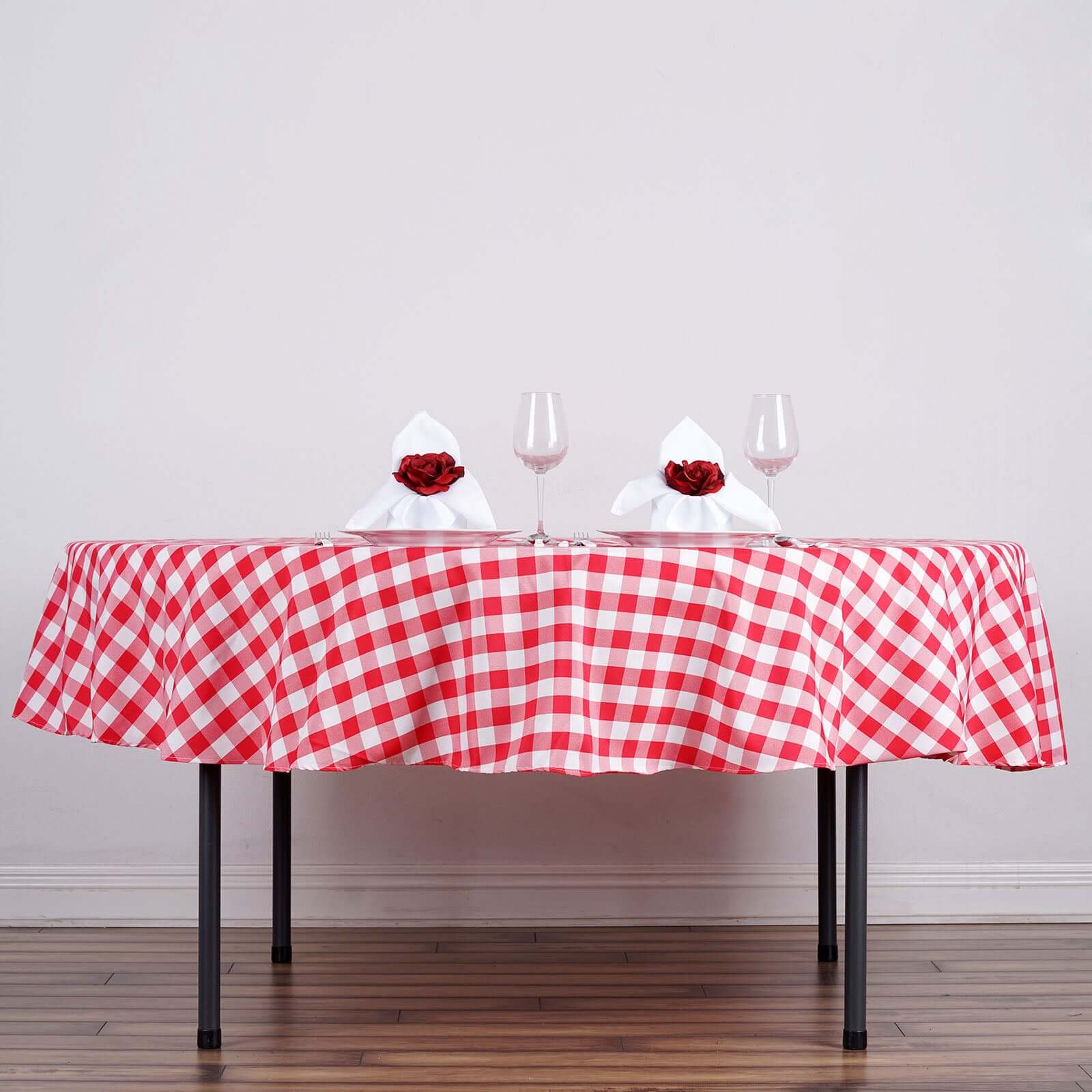 Polyester 70" Round Tablecloth White/Red - Checkered Buffalo Plaid Table Cover