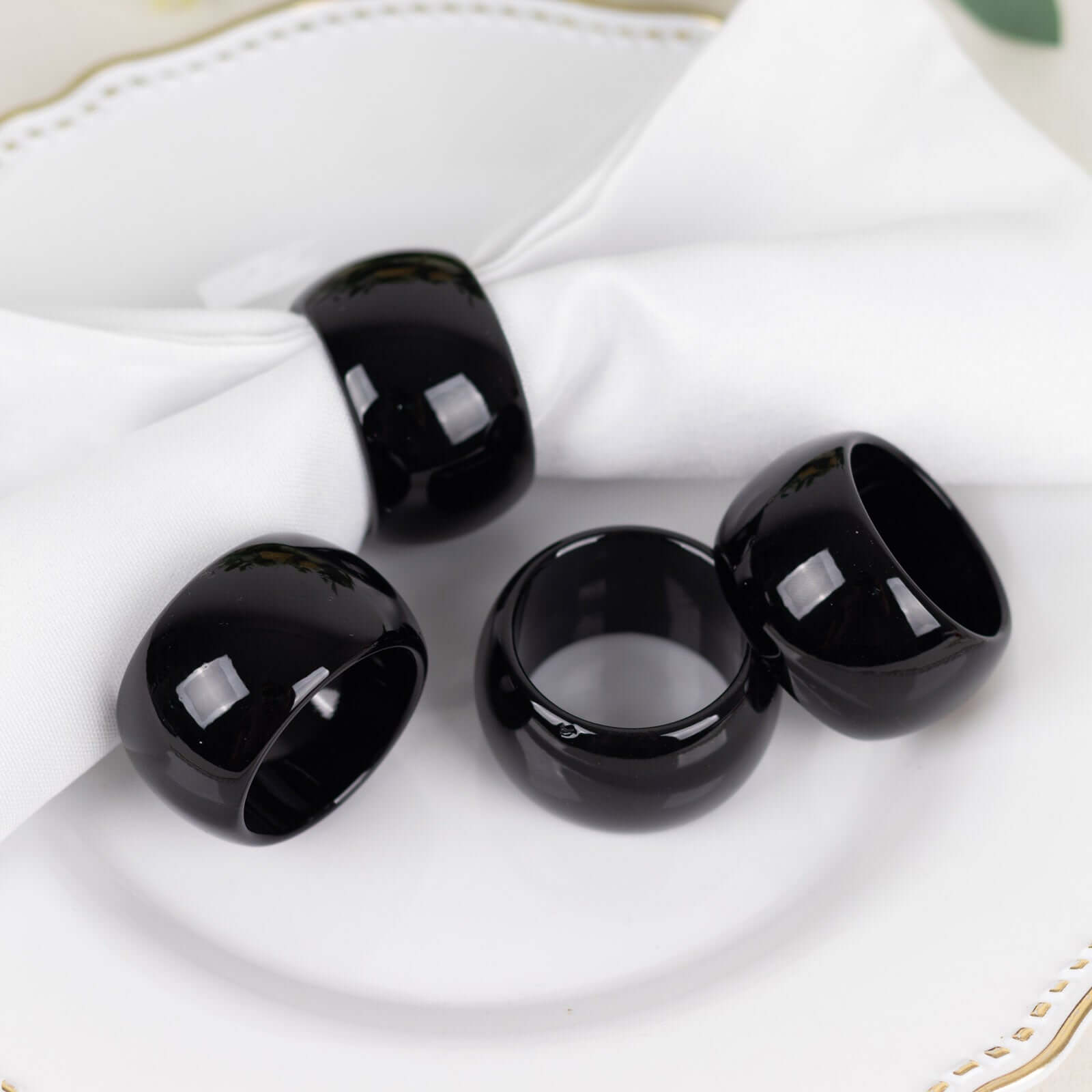 4 Pack Shiny Metallic Black Acrylic Napkin Rings